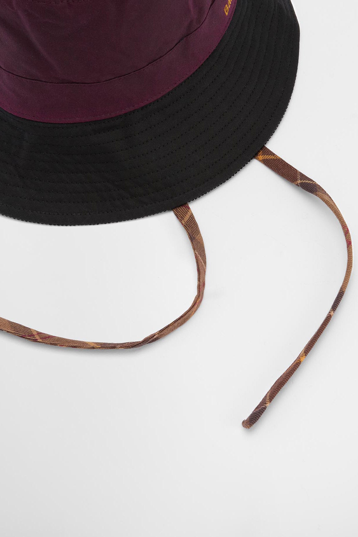 Barbour Brackley Waxed Bucket Hat - Merlot/Black
