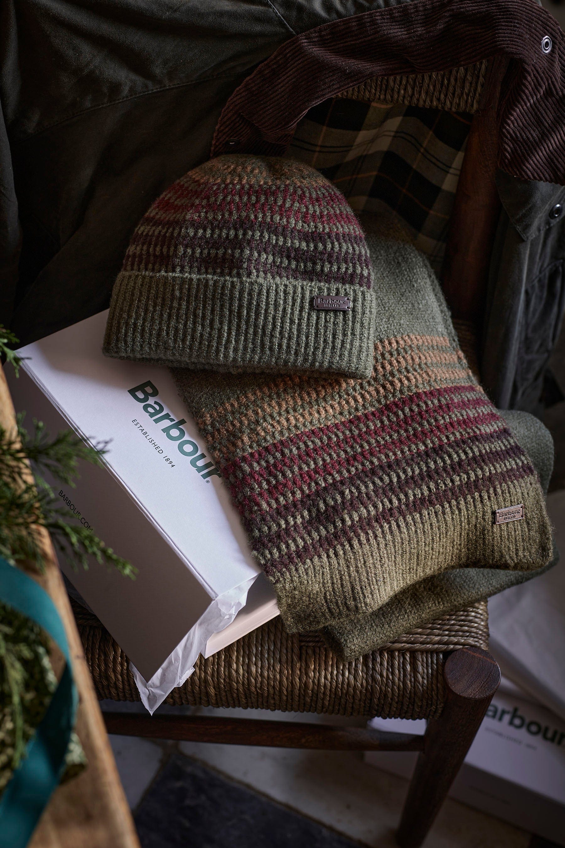 Barbour Branton Beanie & Scarf Gift Set - Army Green MGS0089_GN31_OS