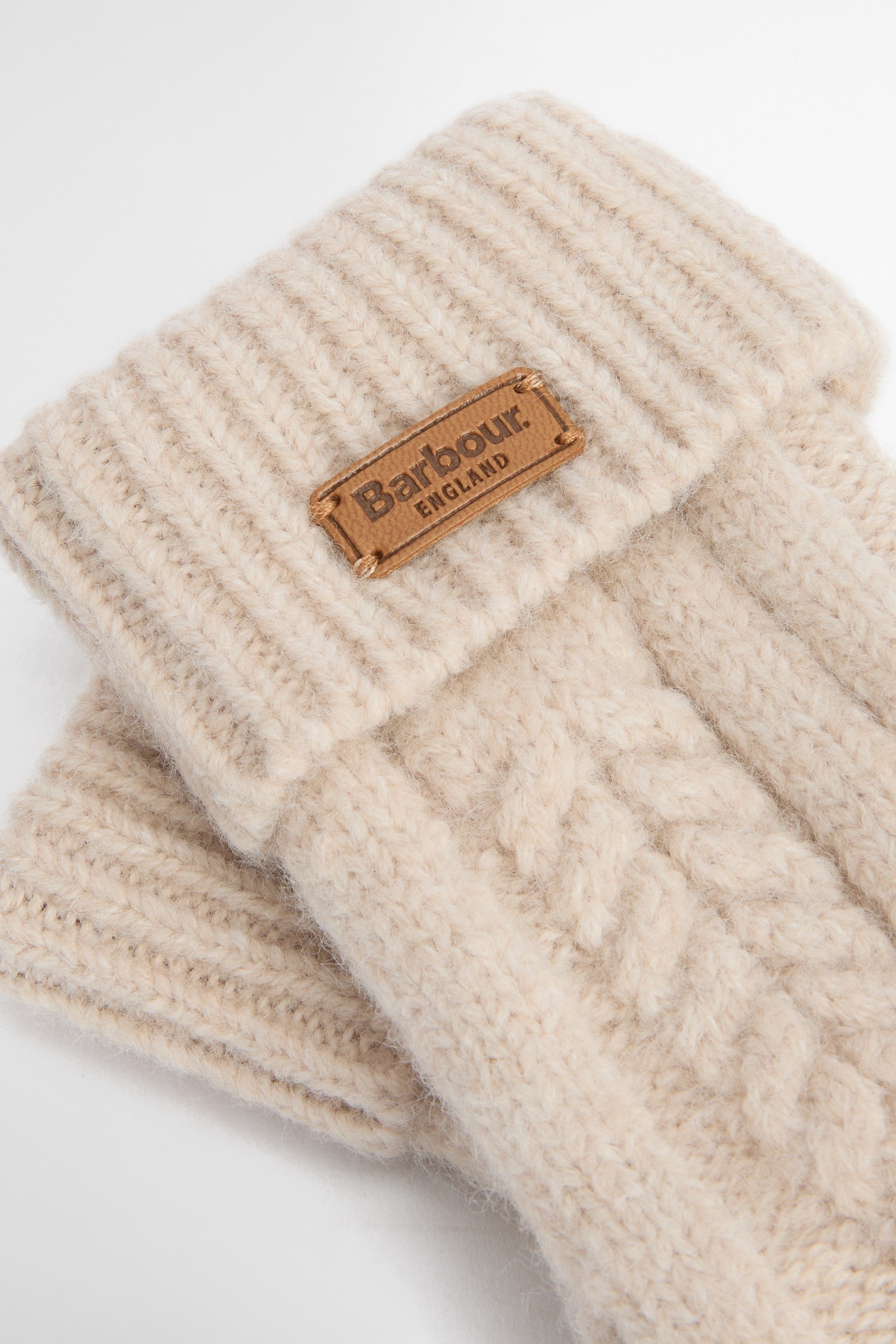 Barbour Elsdon Mittens - Eggshell LGL0147_CR11_OS