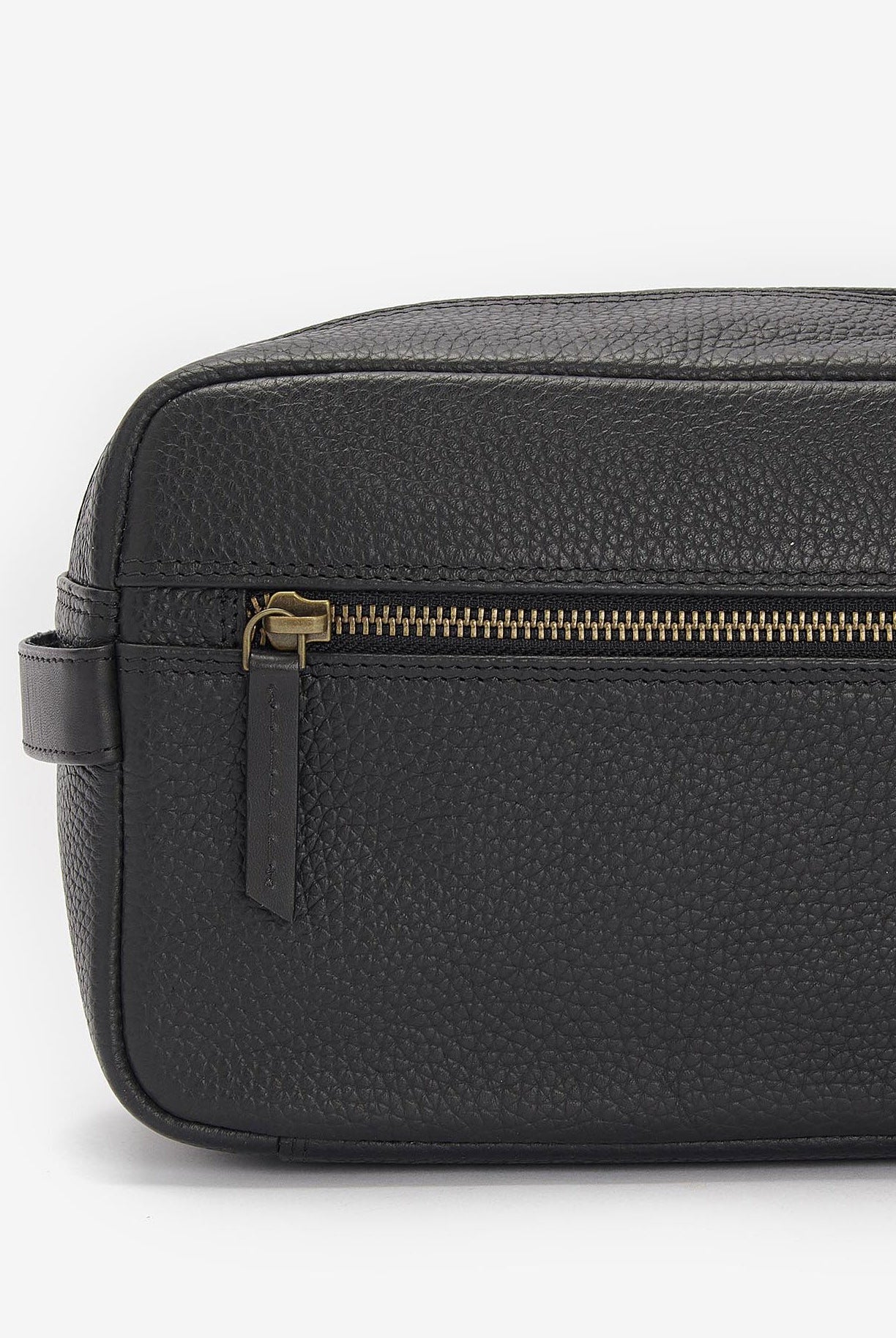 Barbour Highgate Leather Washbag - Black MAC0422_BK11_OS