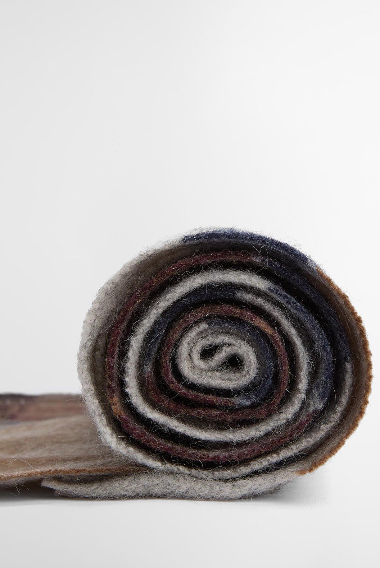 Barbour Inverness Tartan Scarf - Midnight Oak Tartan USC0322_TN38_OS