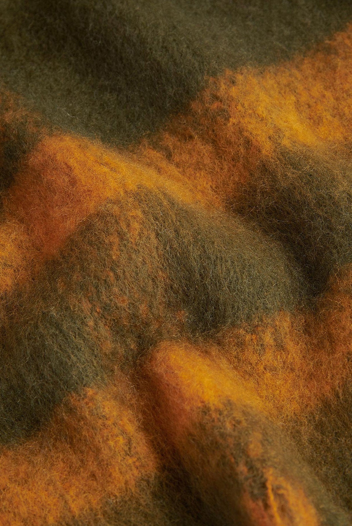 Barbour Isla Tartan Boucle Scarf - Classic LSC0293_TN11_OS