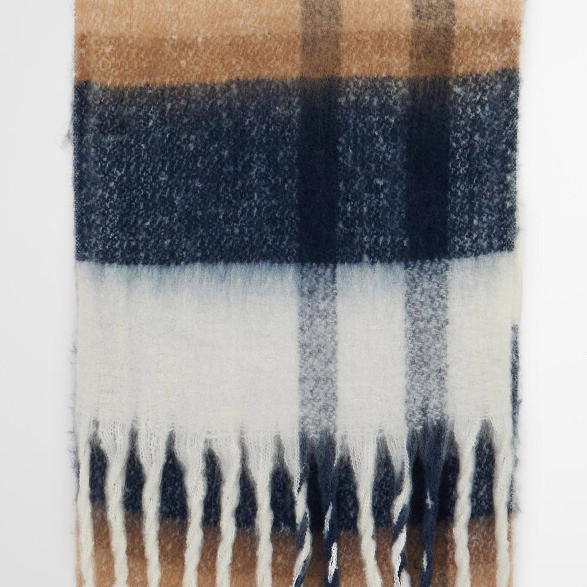 Isla Tartan Boucle Scarf