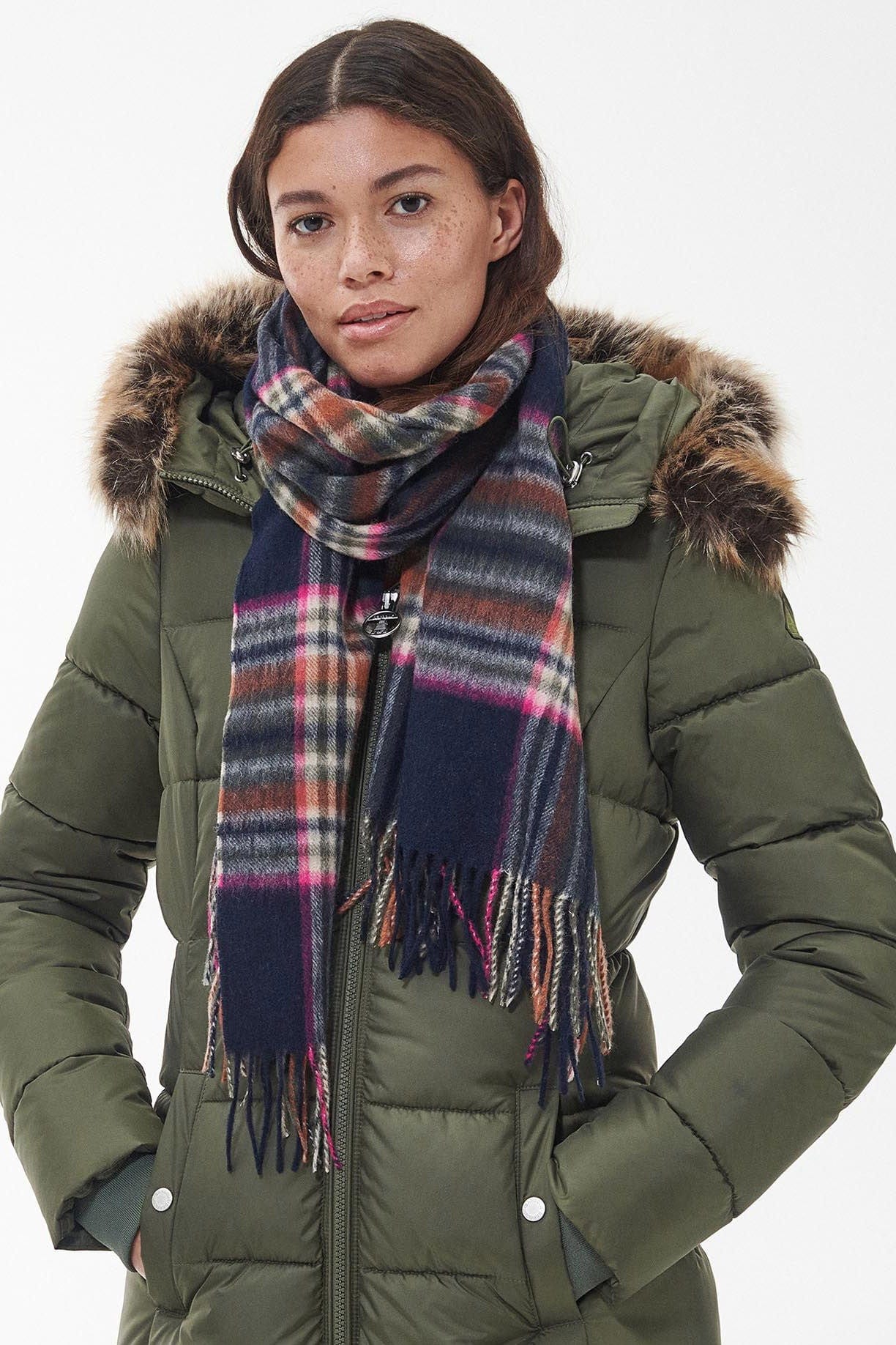 Barbour Lonnen Check Wrap - Pink Dahlia LSC0247_PI75_OS