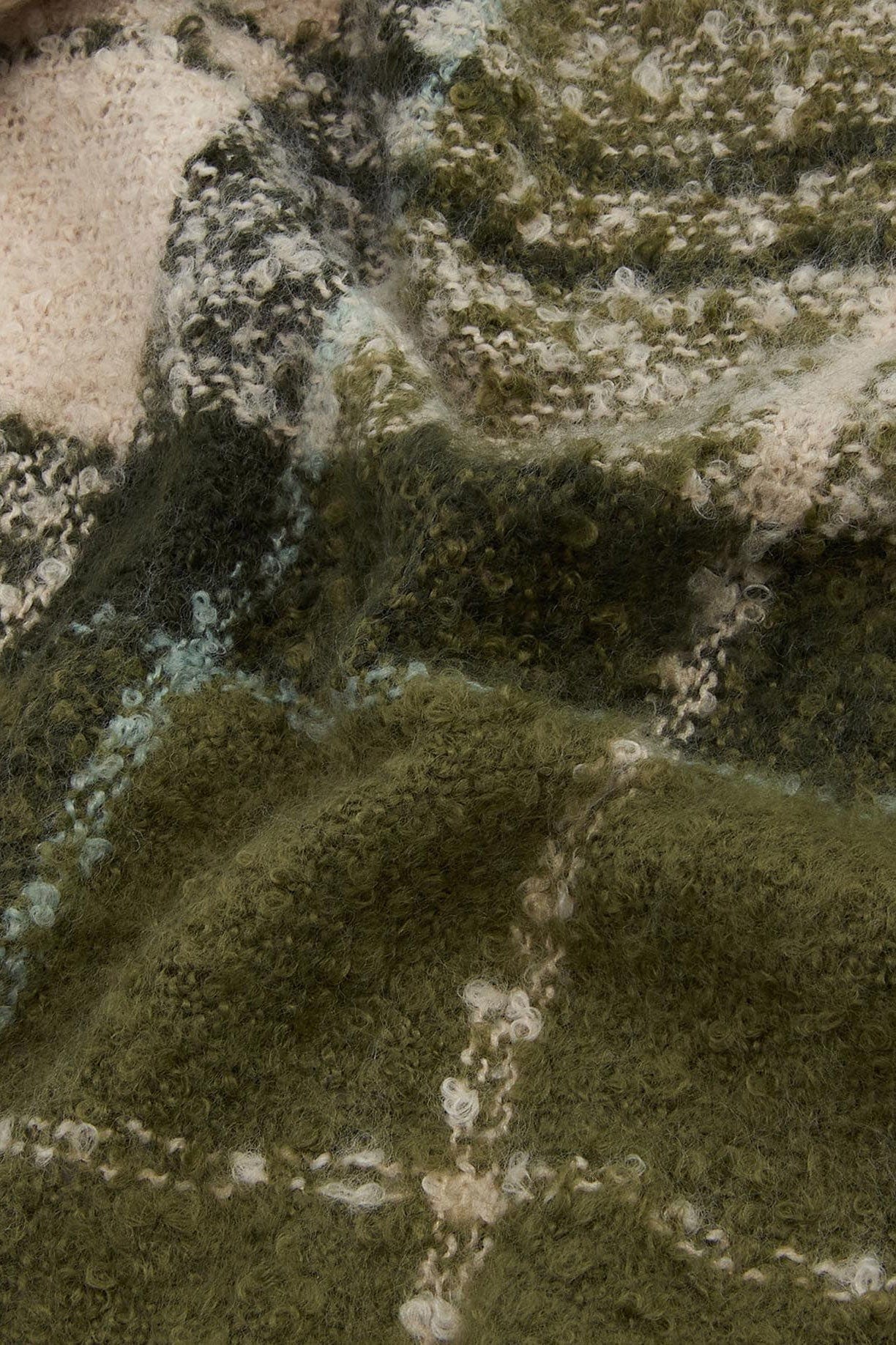 Barbour Saltburn Beanie And Tartan Scarf Gift Set - Ancient Loden LGS0077_GN71_OS