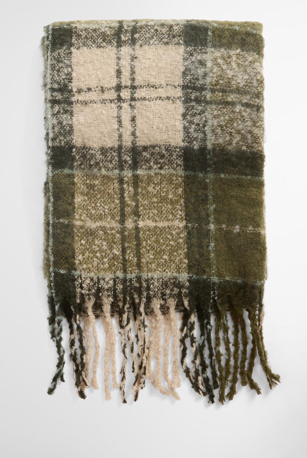 Barbour Saltburn Beanie & Tartan Scarf Gift Set - Ancient Loden/Dk Green LGS0077_GN51_OS