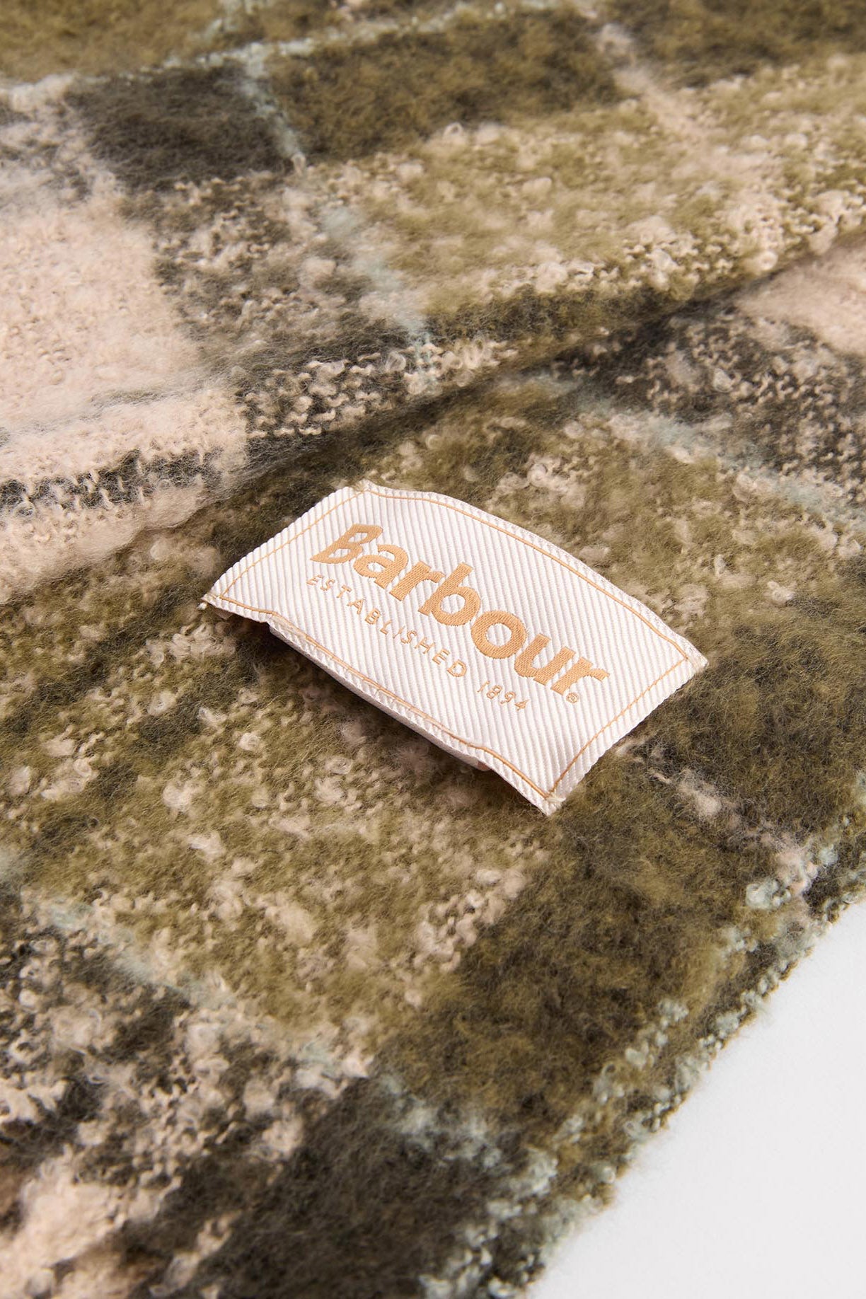 Barbour Saltburn Beanie & Tartan Scarf Gift Set - Ancient Loden/Dk Green LGS0077_GN51_OS