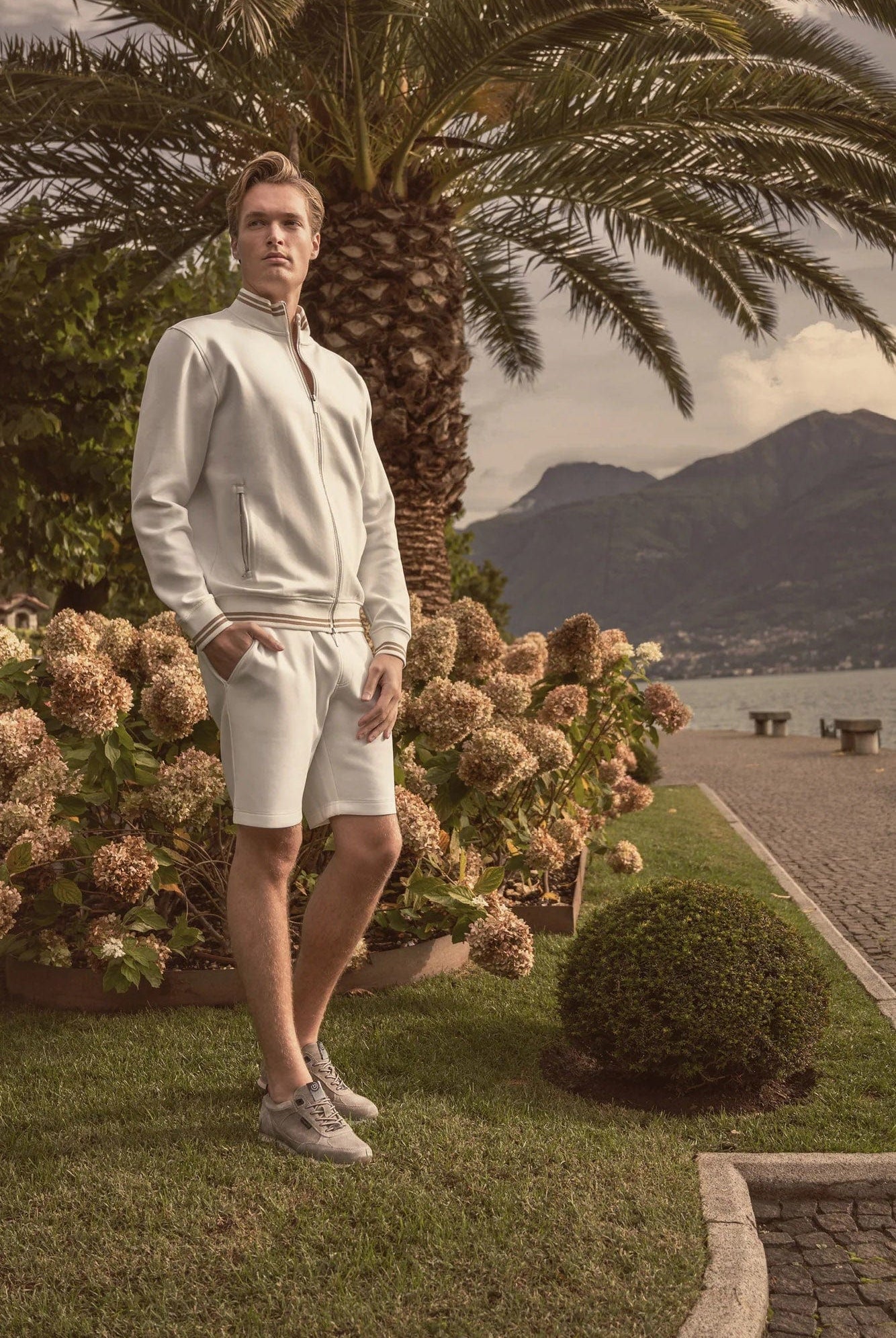 Bugatti Ivar Suede Leather Trainers - Beige