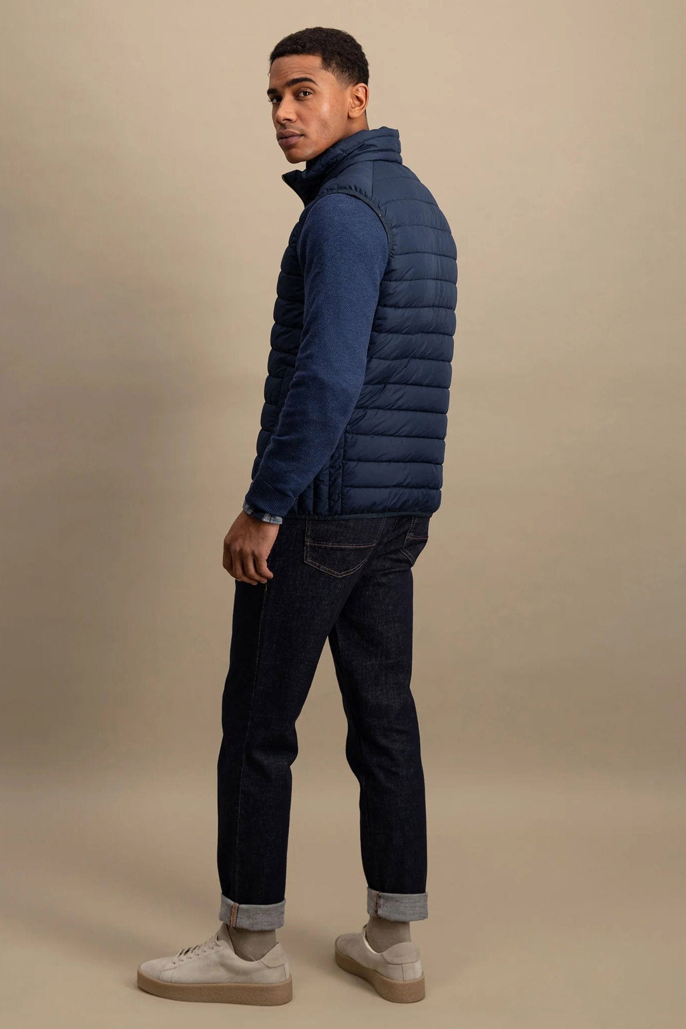 Fynch Hatton Light Weight Gilet - Dark Navy