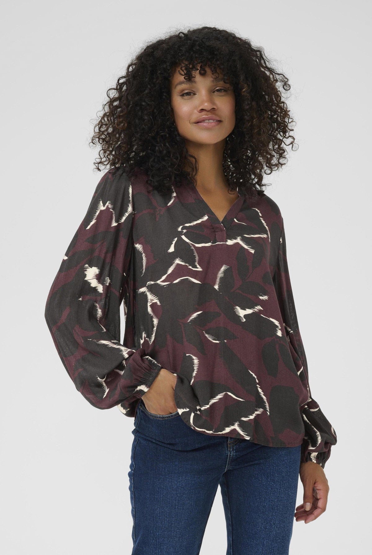Kaffe Beate Leaf Print Blouse - Windsor Wine/Black