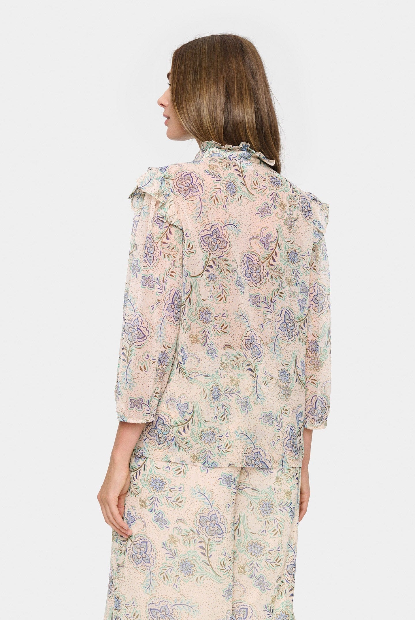 Saint Tropez Doja Printed Blouse - Creme Vintage Paisley
