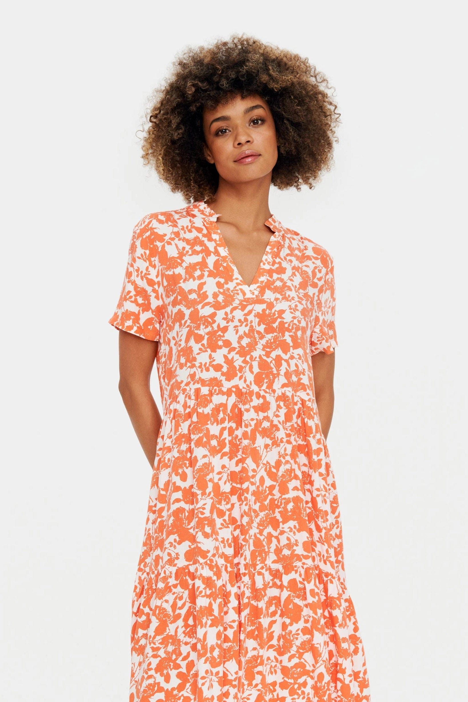 Saint Tropez Eda Short Sleeve Dress - Tigerlily Porcelain Blooms