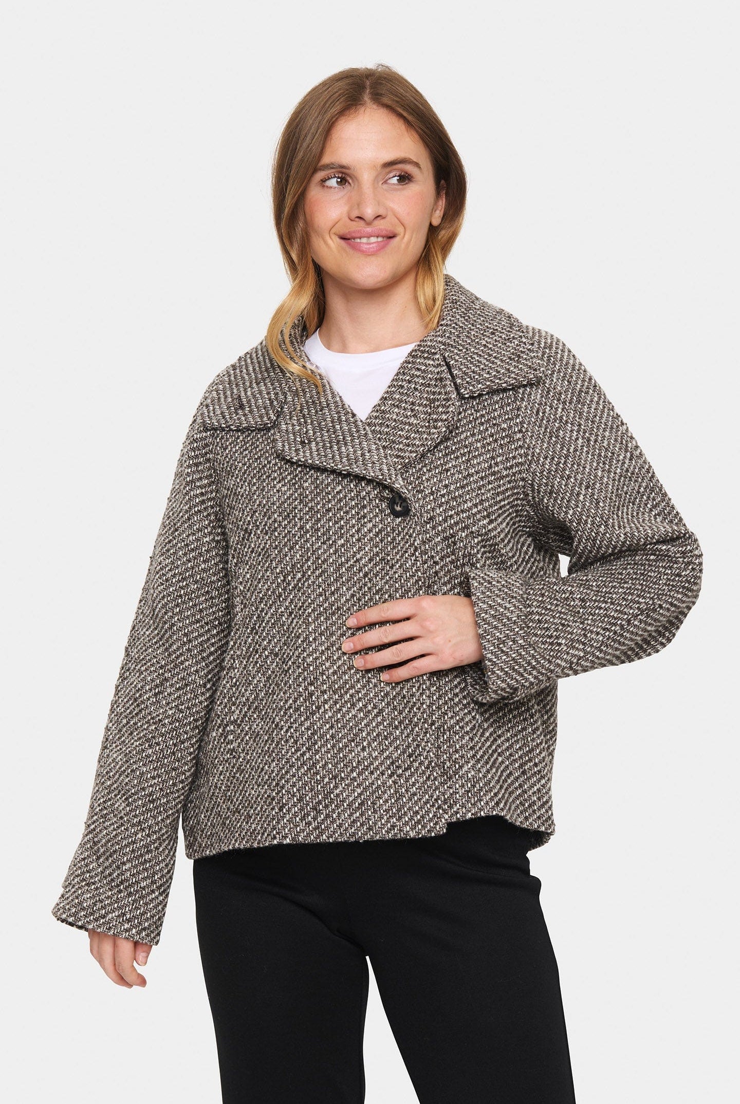 Saint Tropez Fawn Textured Short Coat - Mist Grey Melange