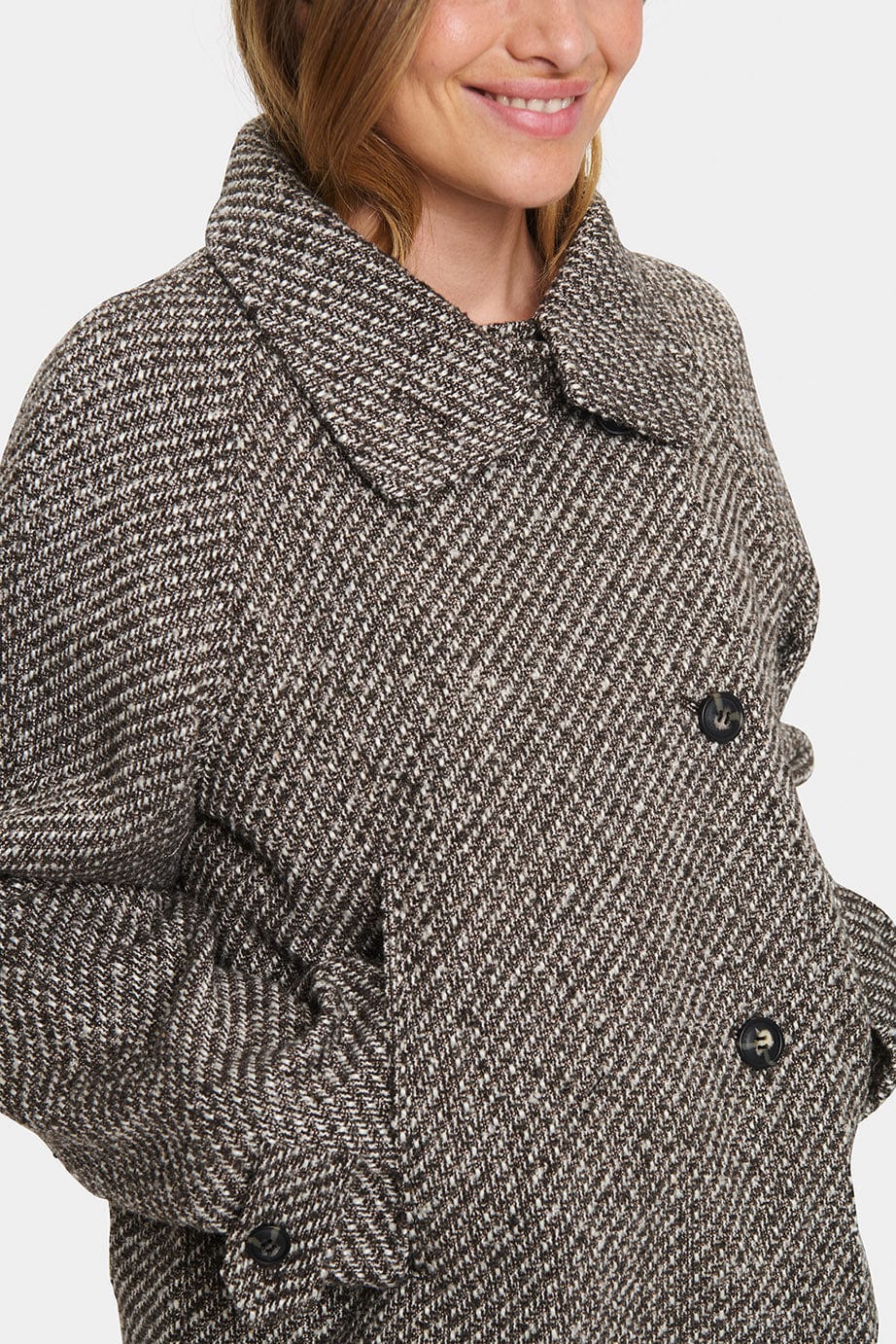 Saint Tropez Fawn Textured Short Coat - Mist Grey Melange