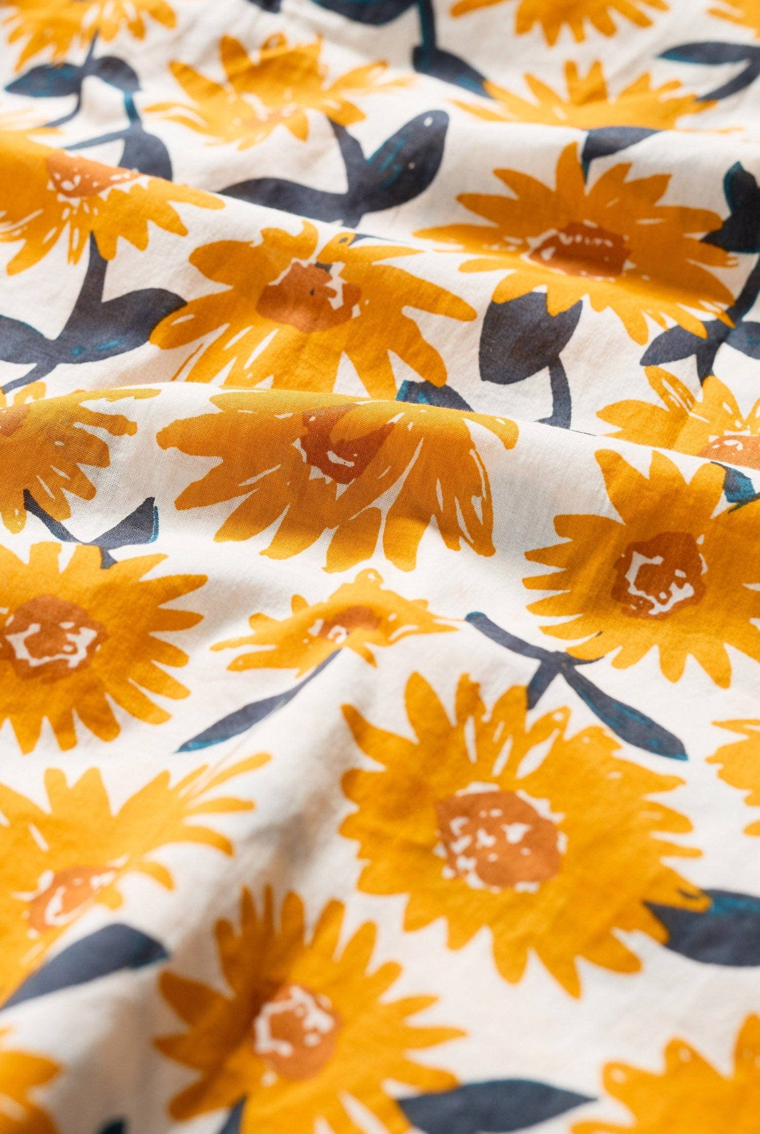 Seasalt Aventurier Organic Cotton Tunic - Arty Daisy Chalk