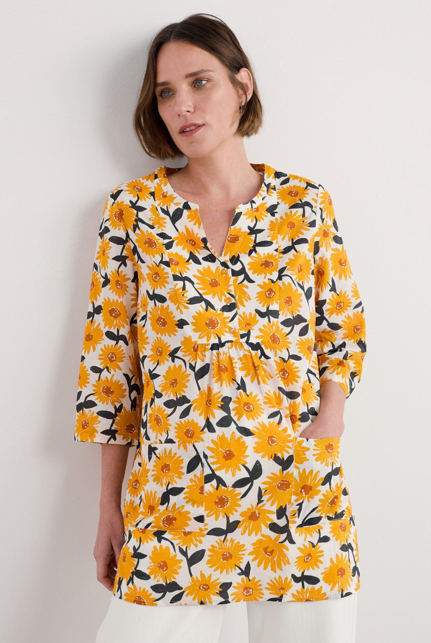 Seasalt Aventurier Organic Cotton Tunic - Arty Daisy Chalk