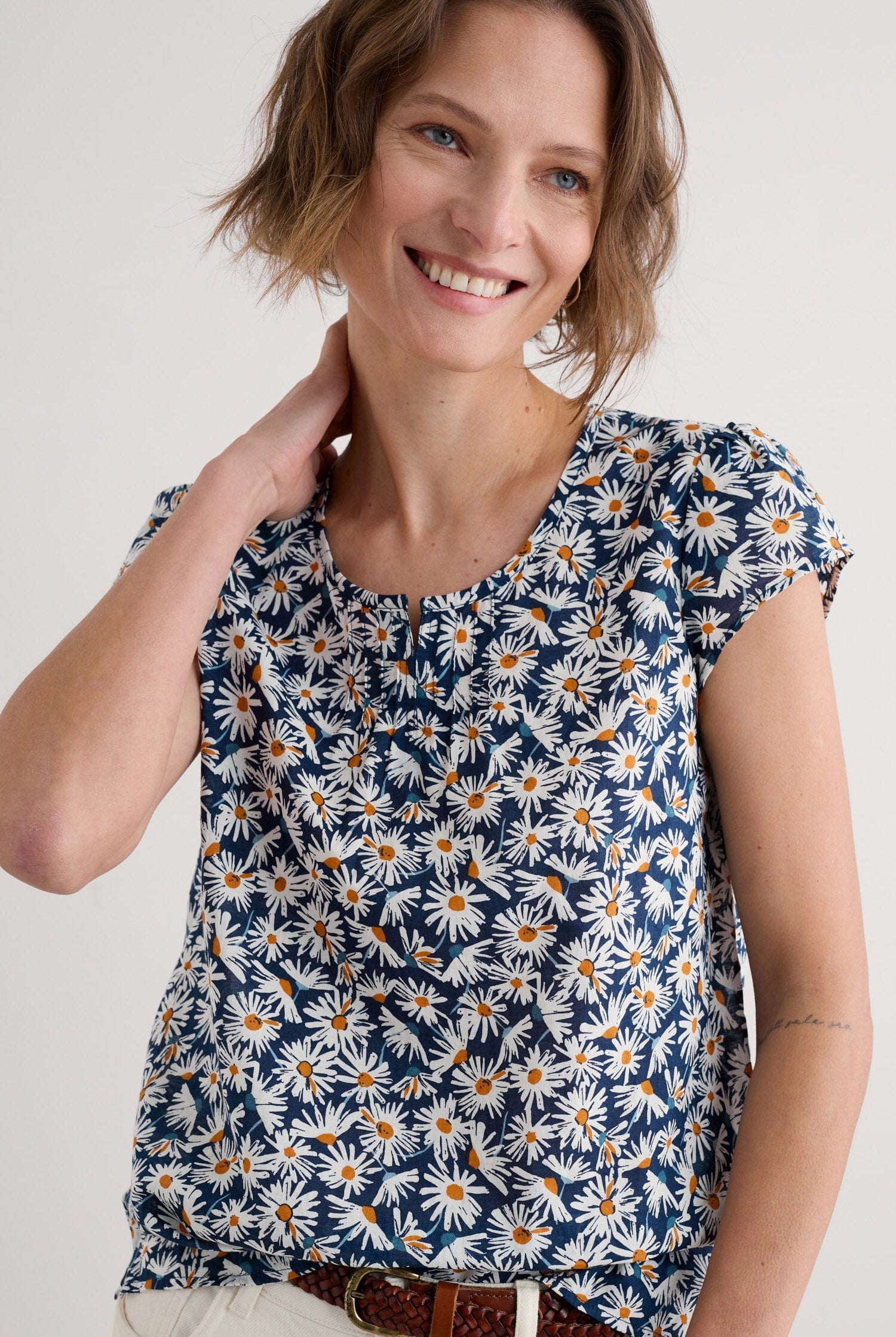 Seasalt Garden Gate Top - Scatter Daisy Maritime