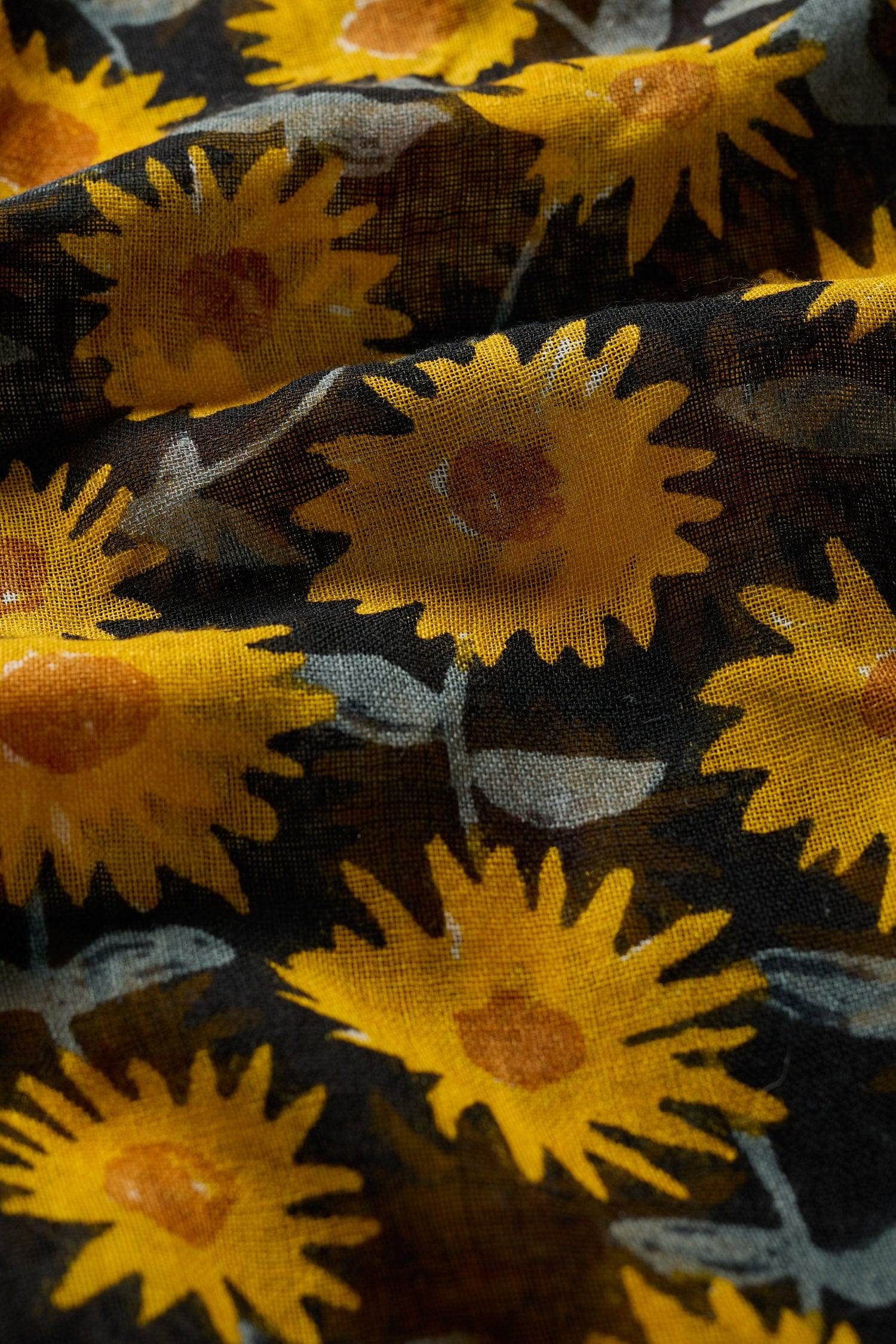 Seasalt Pretty Circle Scarf - Arty Daisy Inkwell B-AC30949_35348_OS