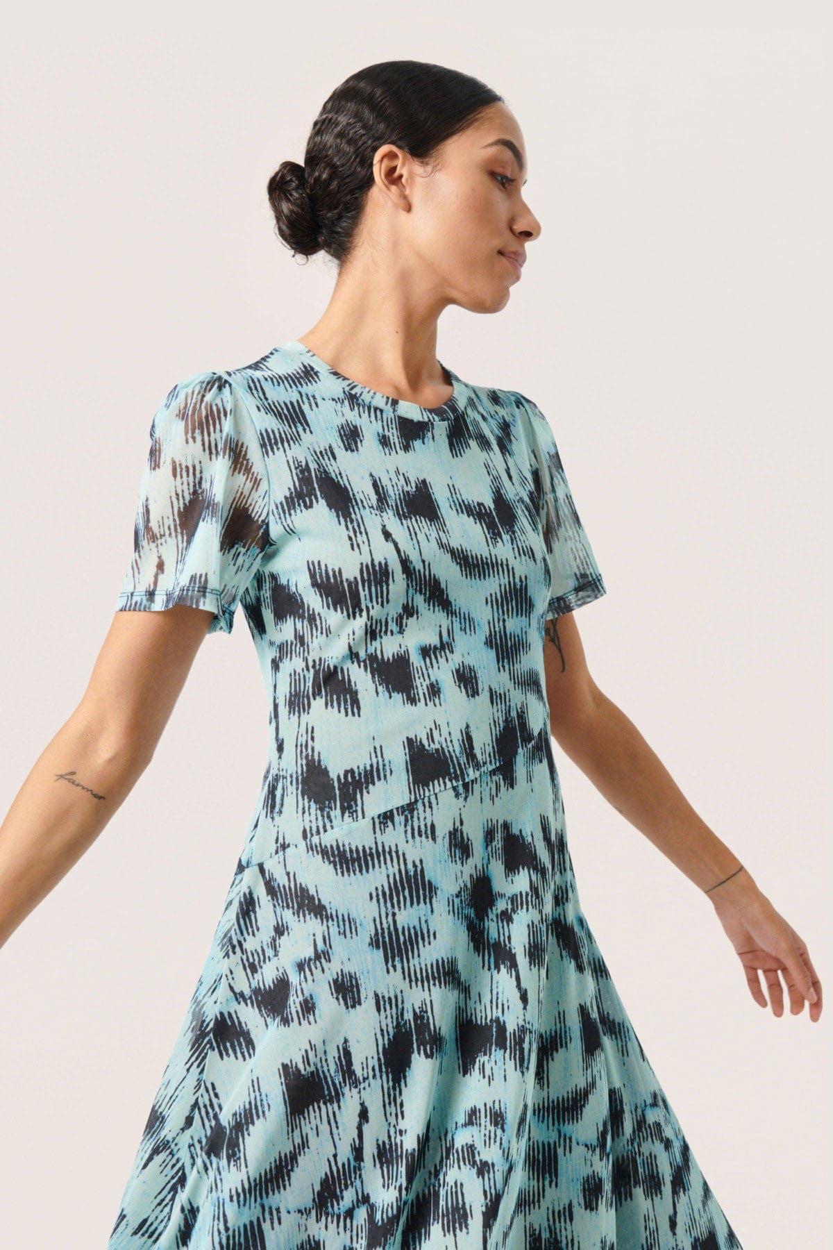 Soaked in Luxury Anaika Maxi Dress - Sea Jet Diffusion Print