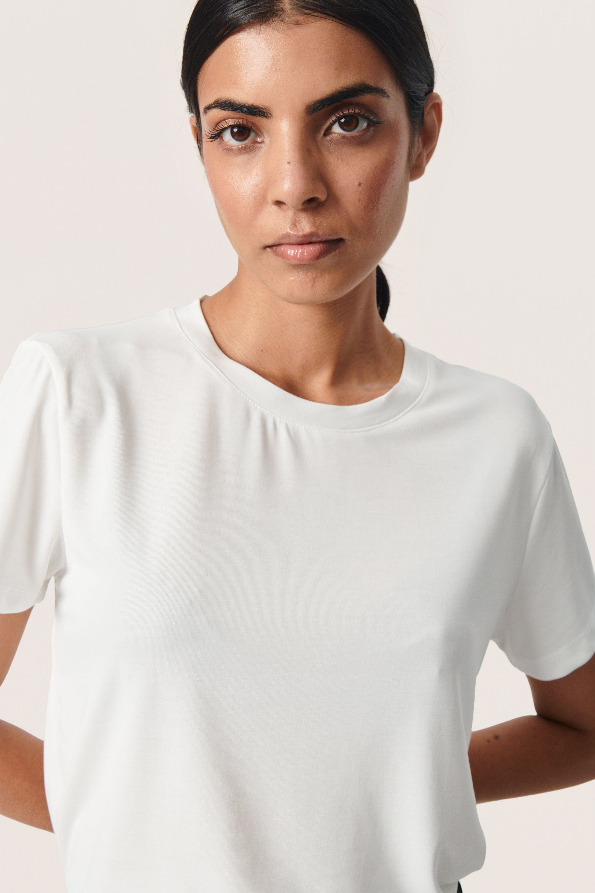 Soaked in Luxury Columbine Short Sleeve T-Shirt - Broken White