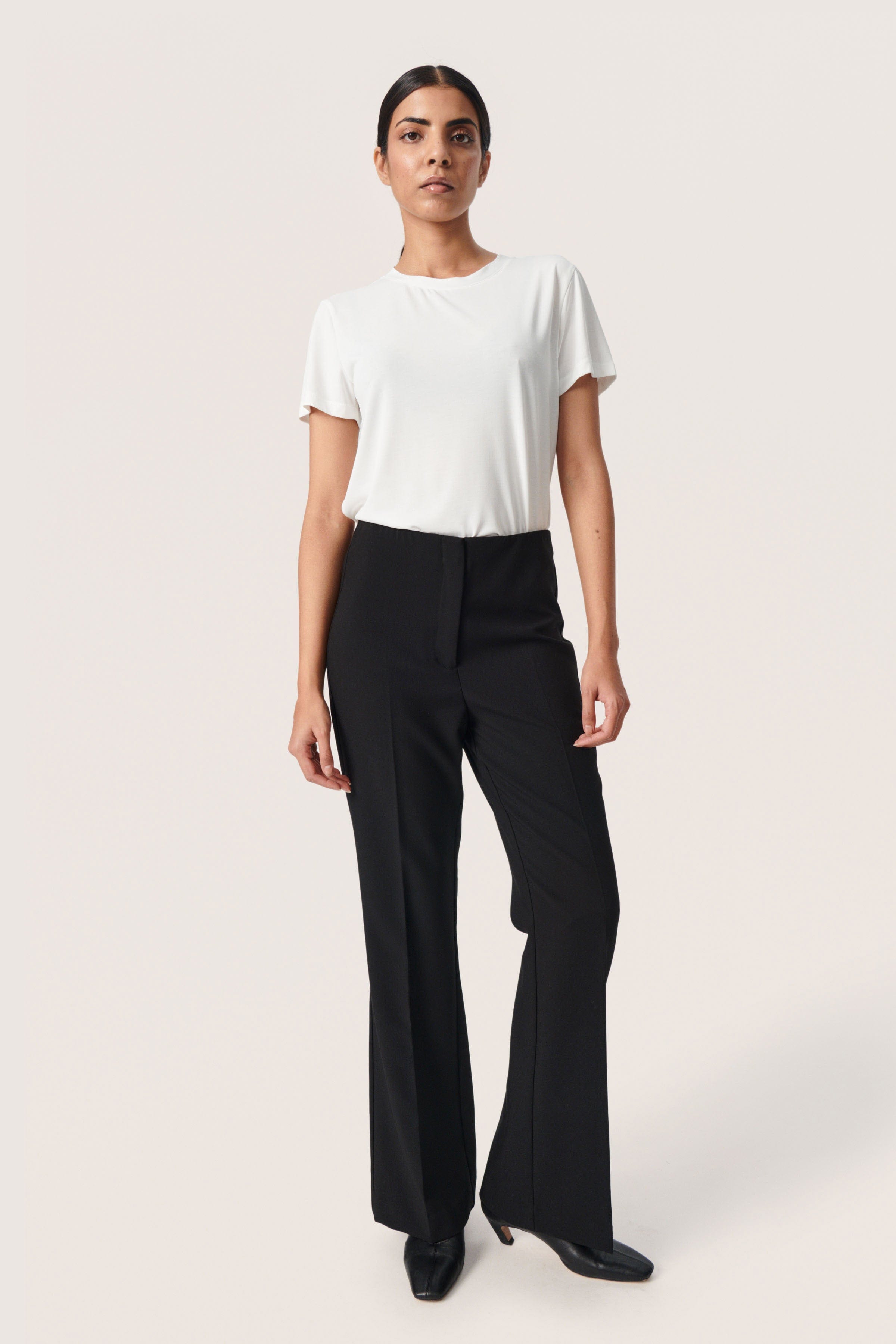 Soaked in Luxury Columbine Short Sleeve T-Shirt - Broken White