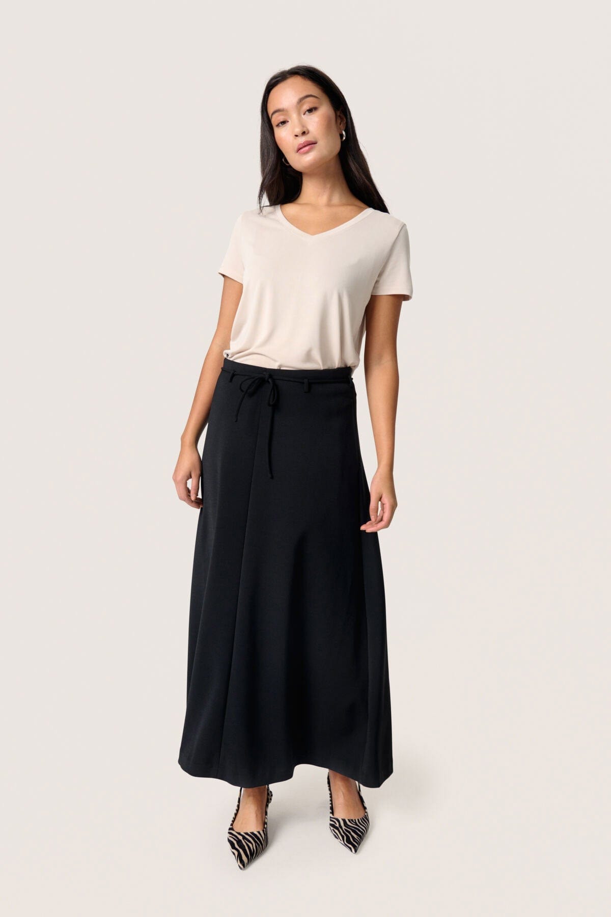 Soaked in Luxury Columbine V-Neck Short Sleeve - Ancient Scroll