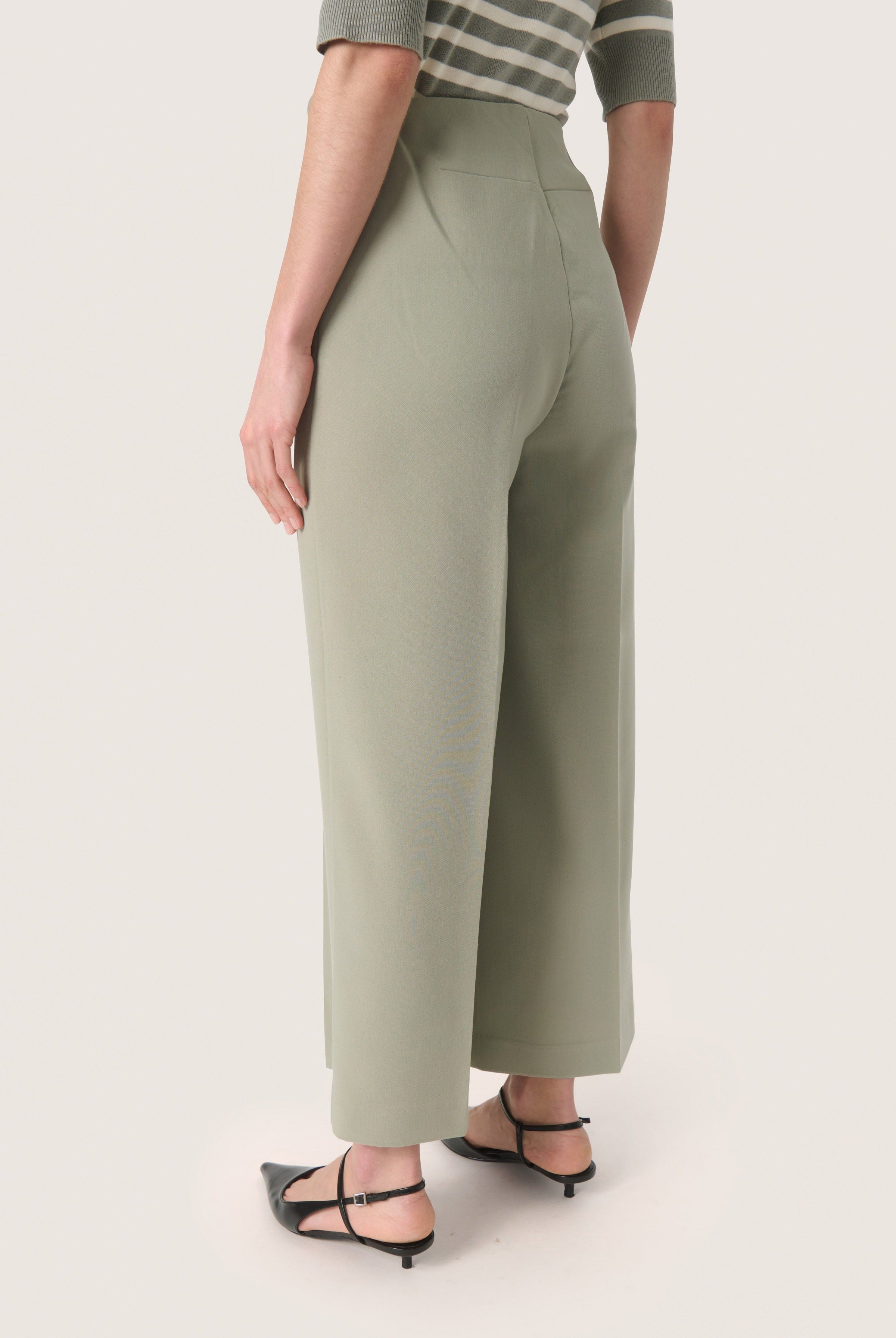 Soaked in Luxury Corinne Wide Cropped Trousers - Shadow