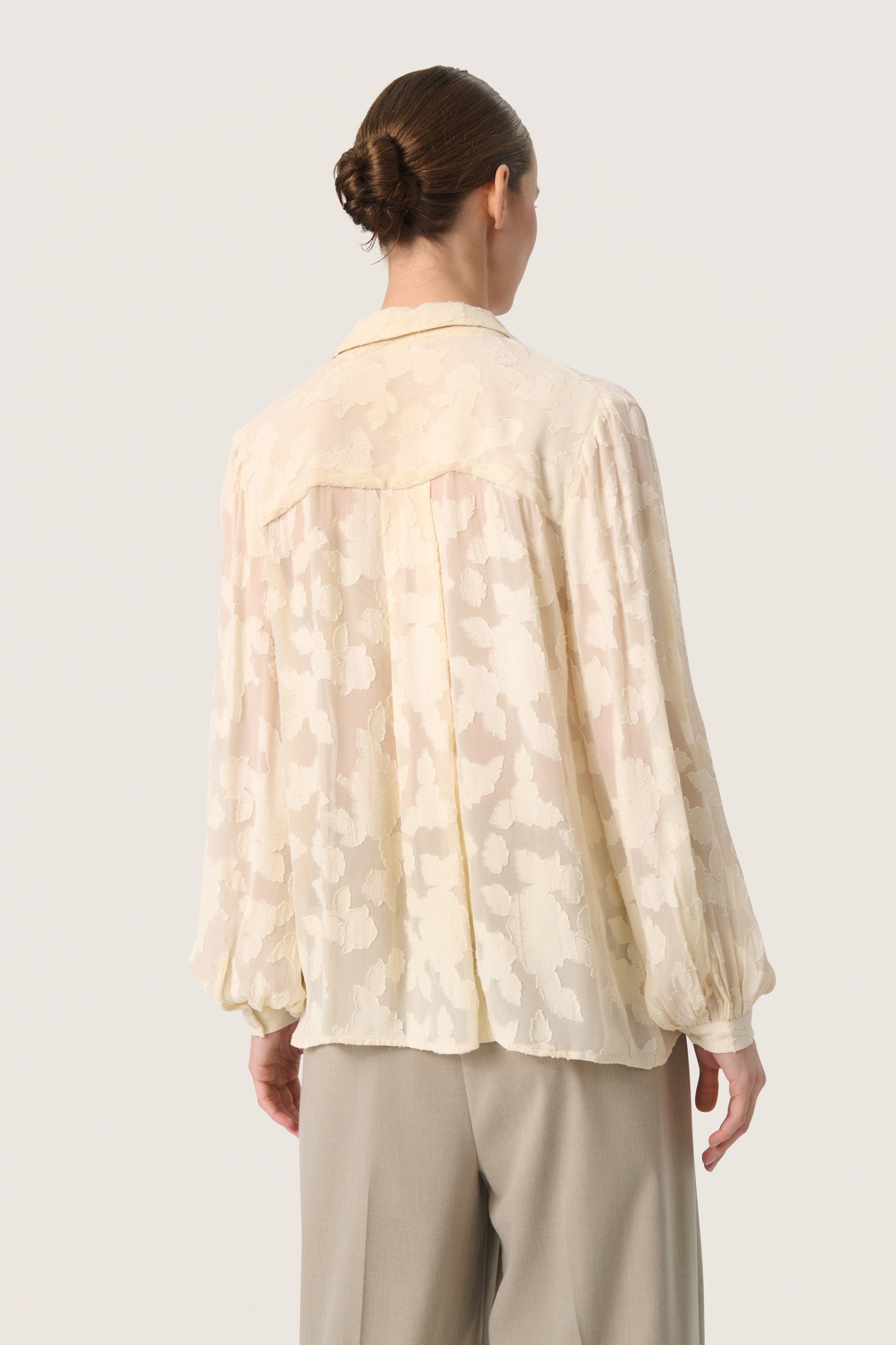 Soaked in Luxury Felisia Jacquard Shirt - Sandshell