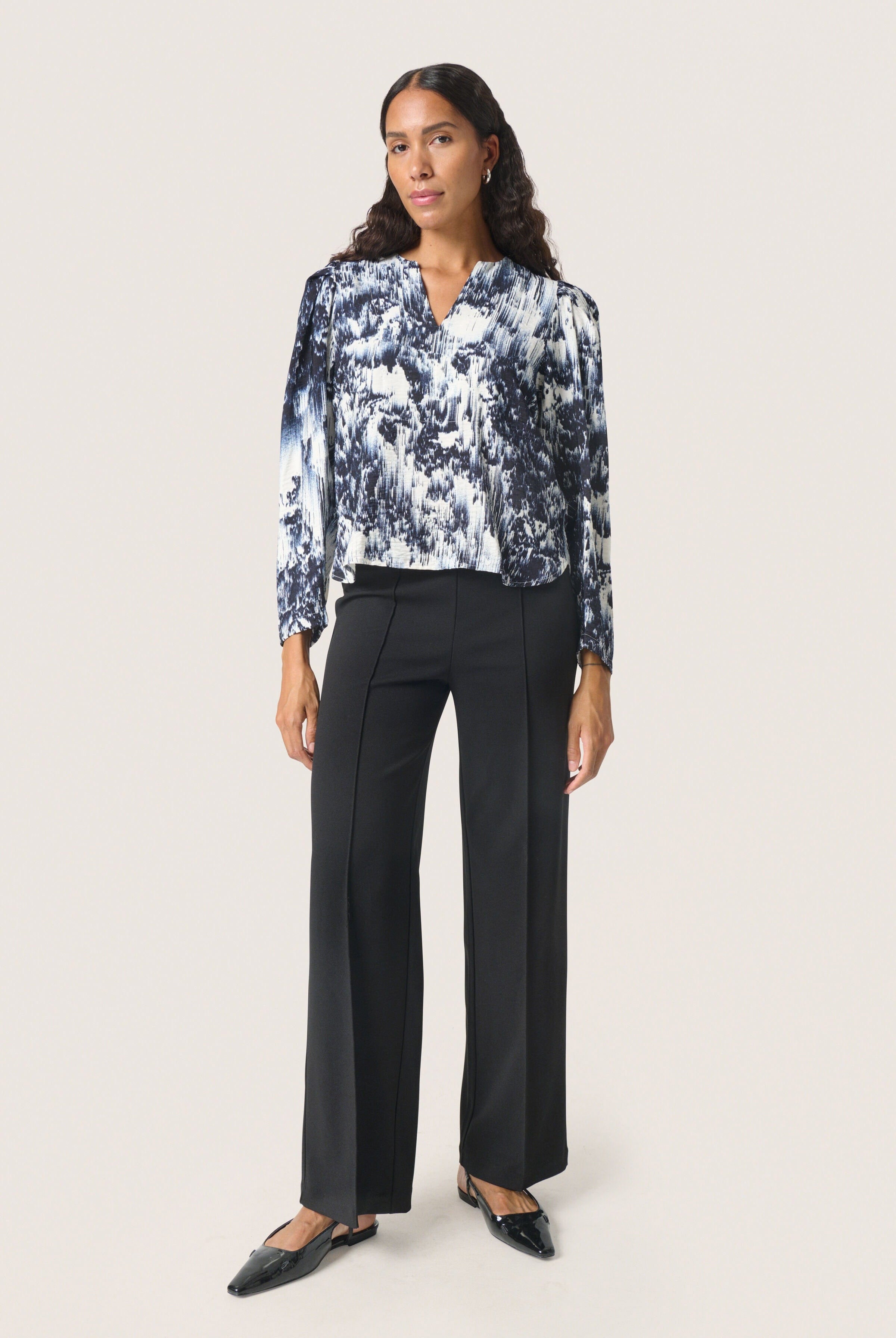 Soaked in Luxury Jazzlyn Blouse - Dark Navy Landscape Print