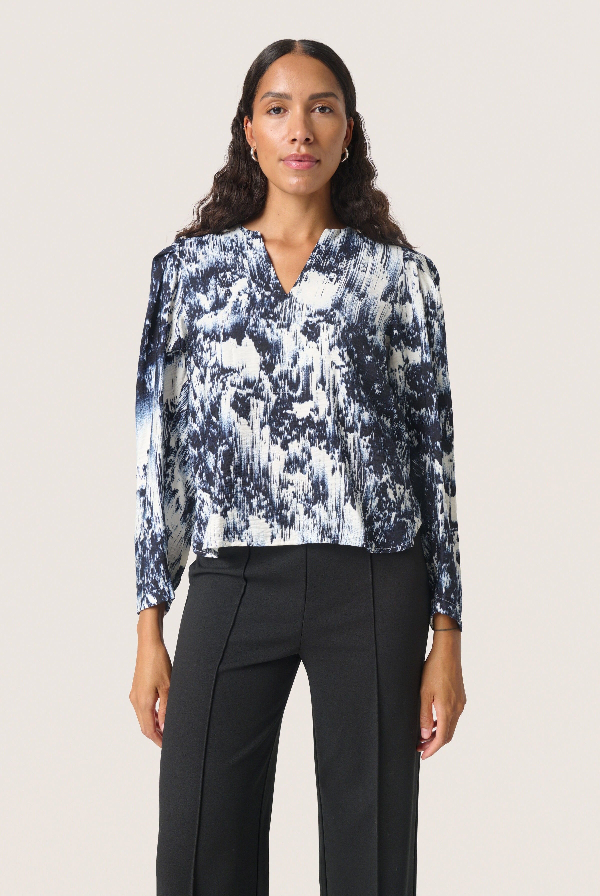 Soaked in Luxury Jazzlyn Blouse - Dark Navy Landscape Print