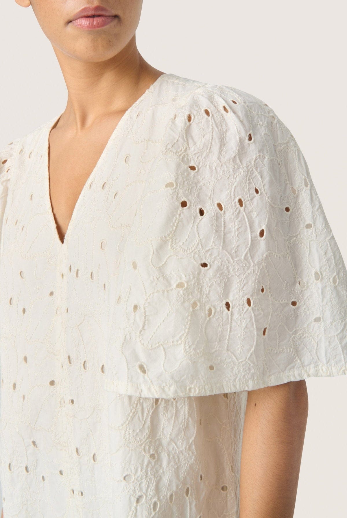 Soaked in Luxury Kiara Broderie Anglaise Dress - Whisper White