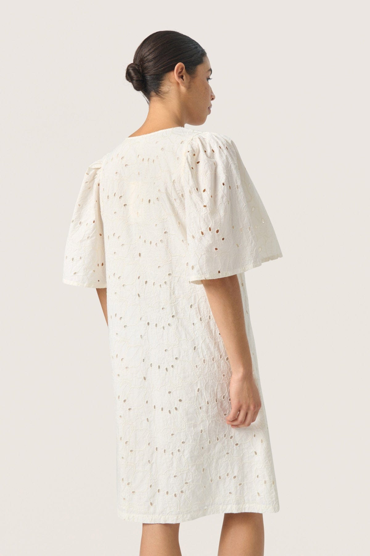 Soaked in Luxury Kiara Broderie Anglaise Dress - Whisper White