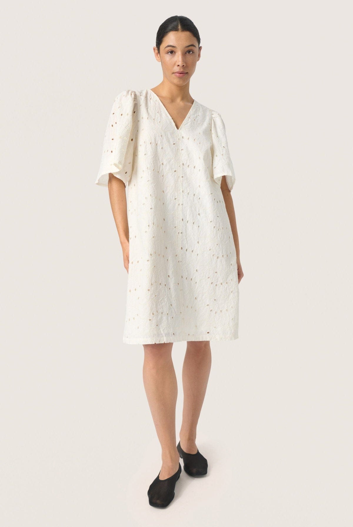 Soaked in Luxury Kiara Broderie Anglaise Dress - Whisper White
