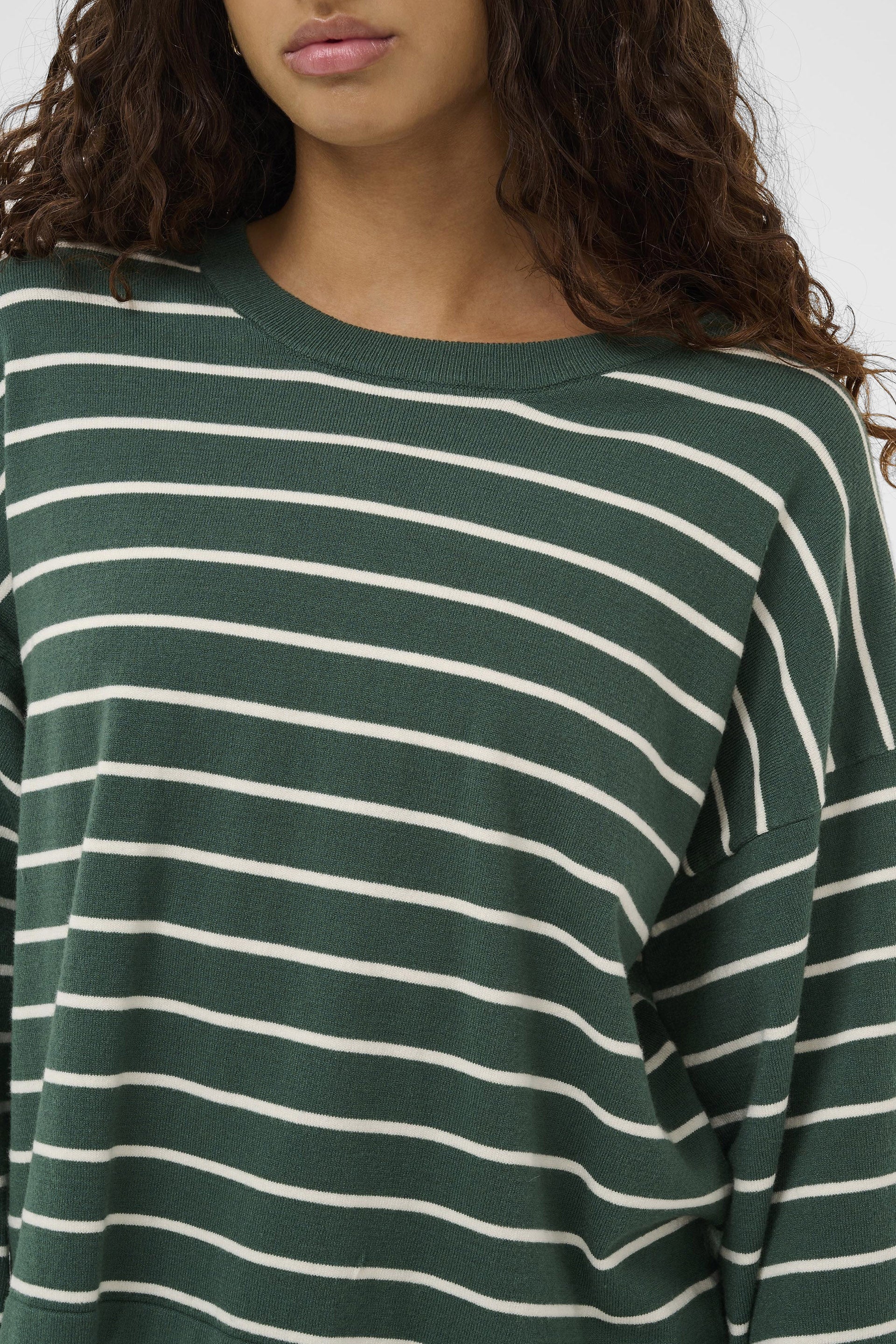 Soaked in Luxury Spina Stripe Boxy Pullover Cropped - Trekking Green/White