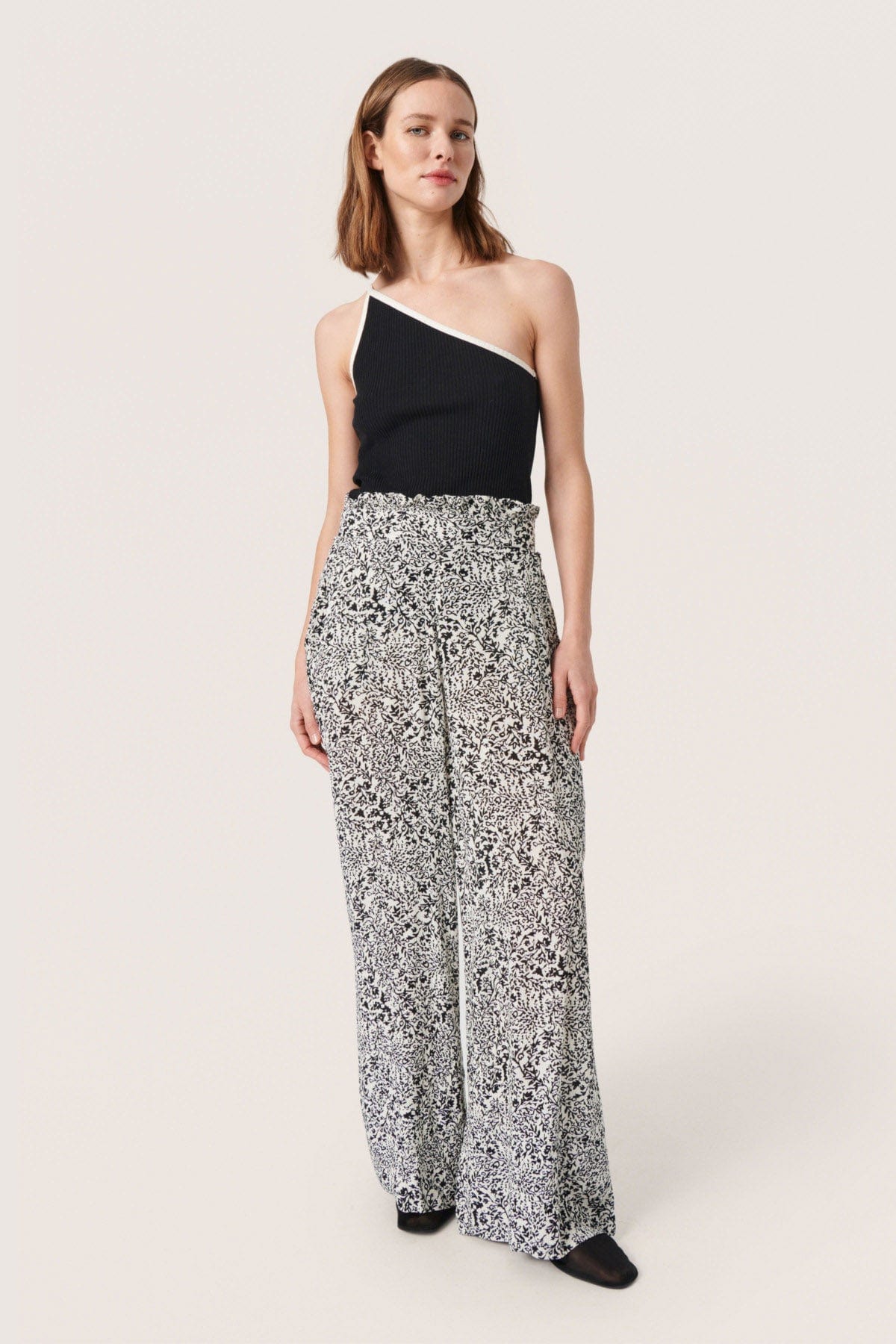 Soaked in Luxury Zaya Wide Leg Trousers - Black and White Ditsy Print