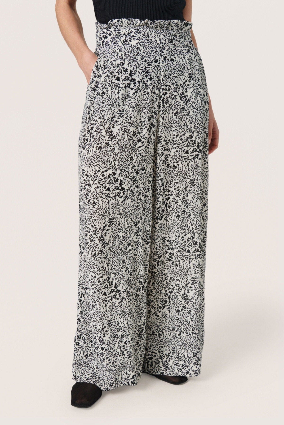 Soaked in Luxury Zaya Wide Leg Trousers - Black and White Ditsy Print