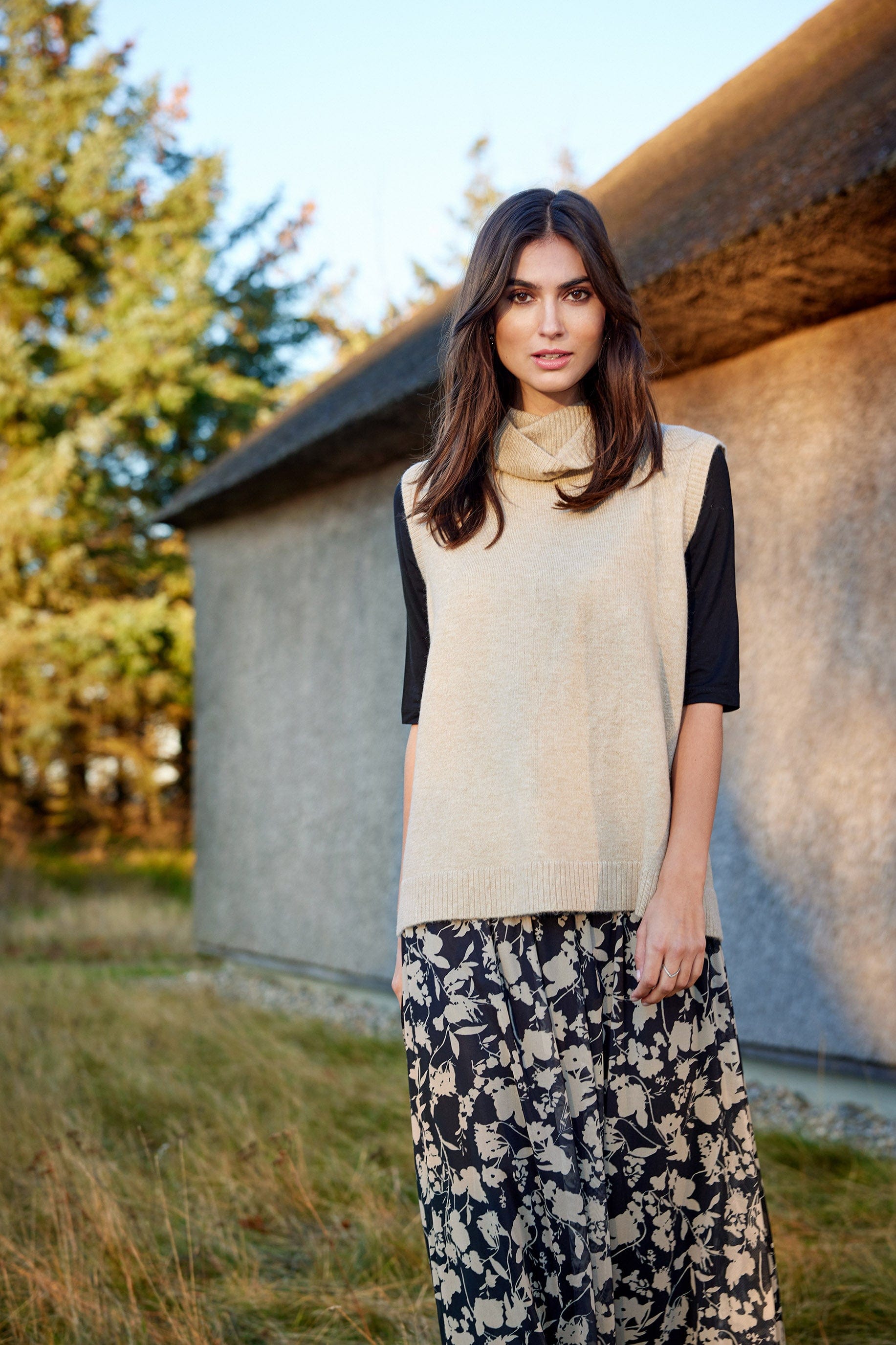 Soya Concept Elenora Knitted Vest - Sand Melange