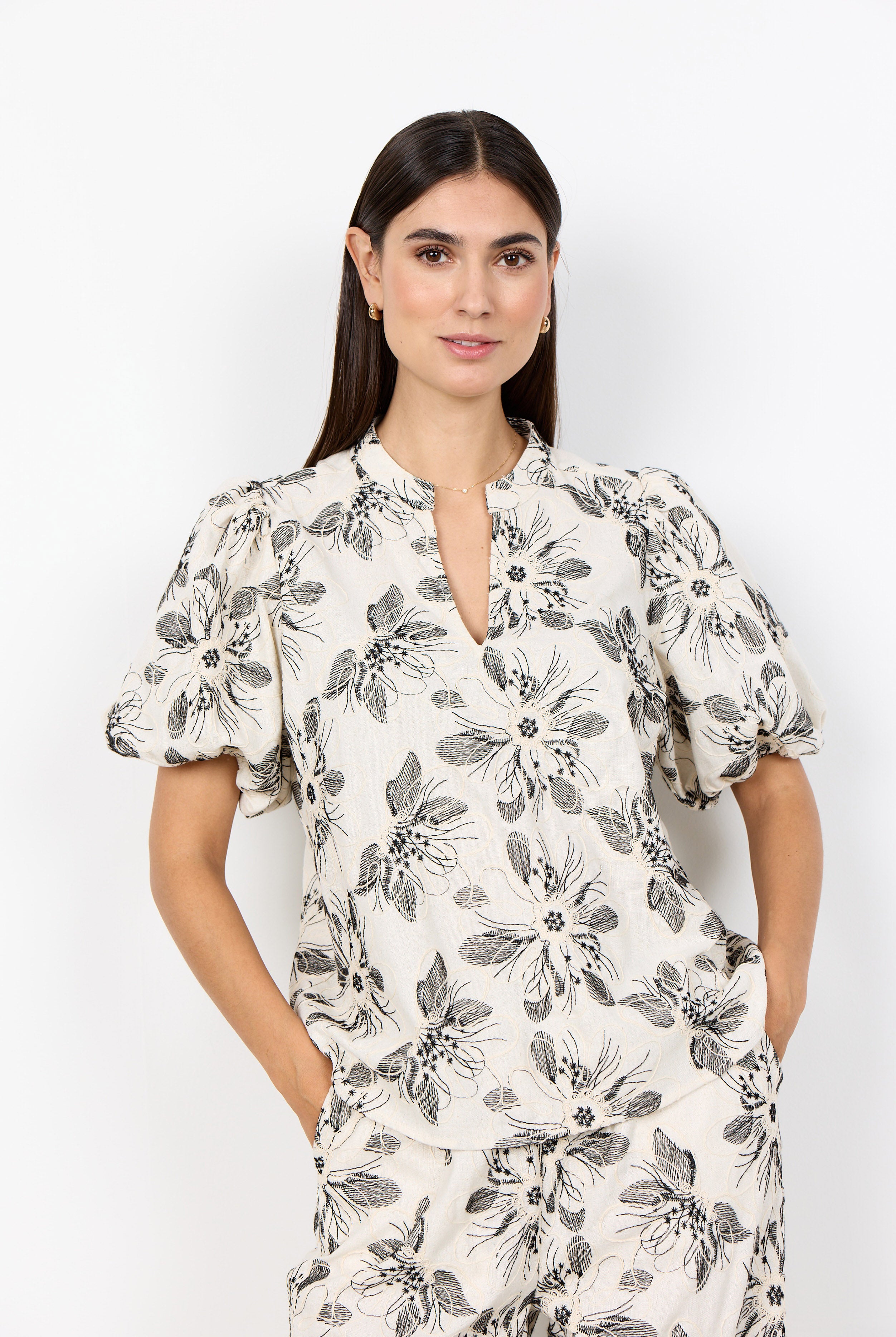 Soya Concept Gabriele Monochrome Floral Blouse - Cream Combi