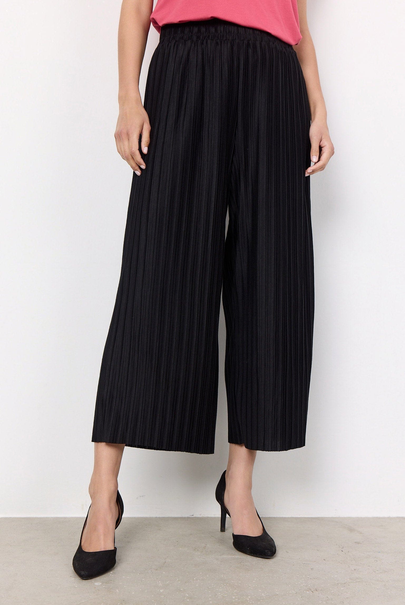 Soya Concept Kirit Plisse Cropped Trousers - Black