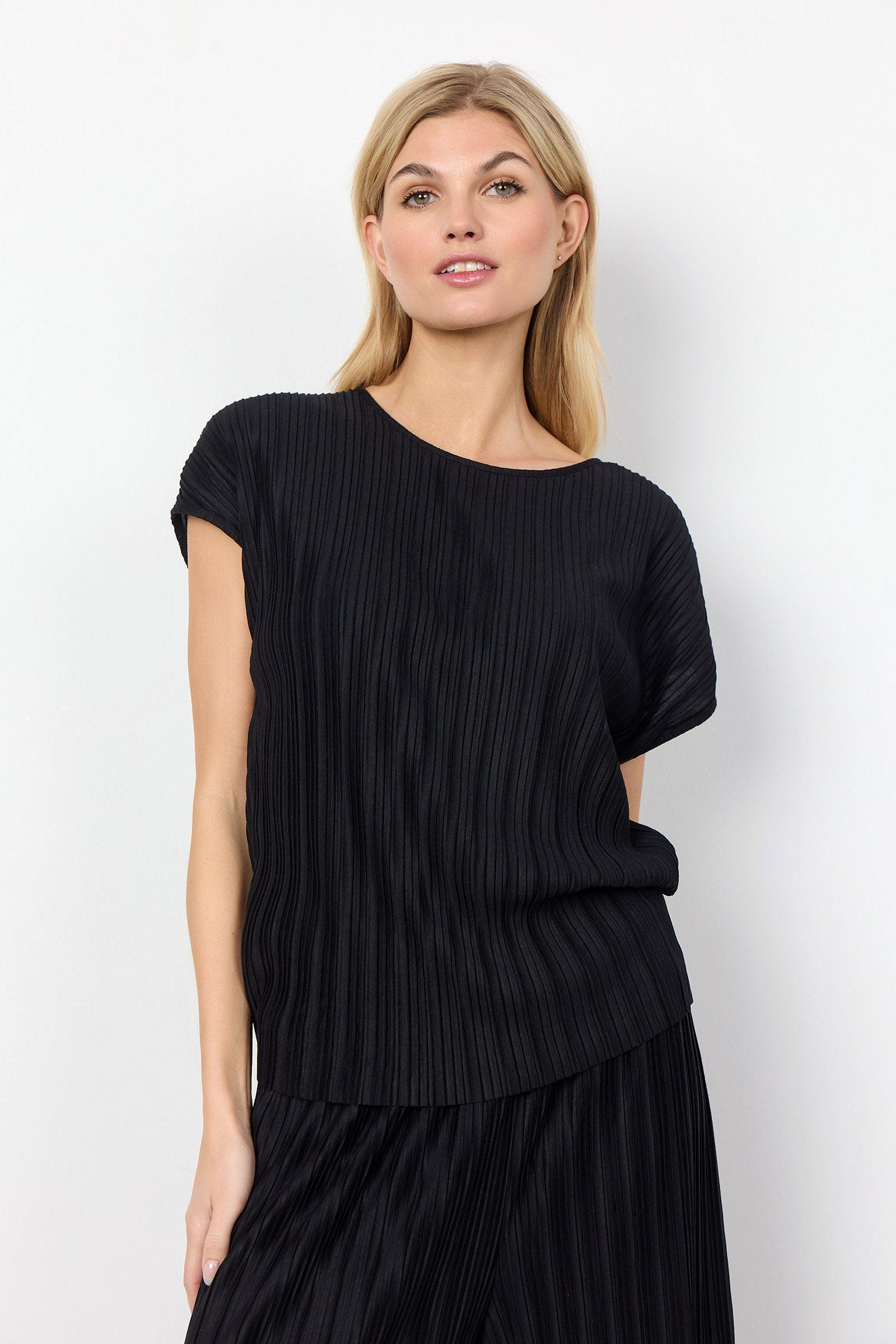 Soya Concept Kirit Plisse Top - Black