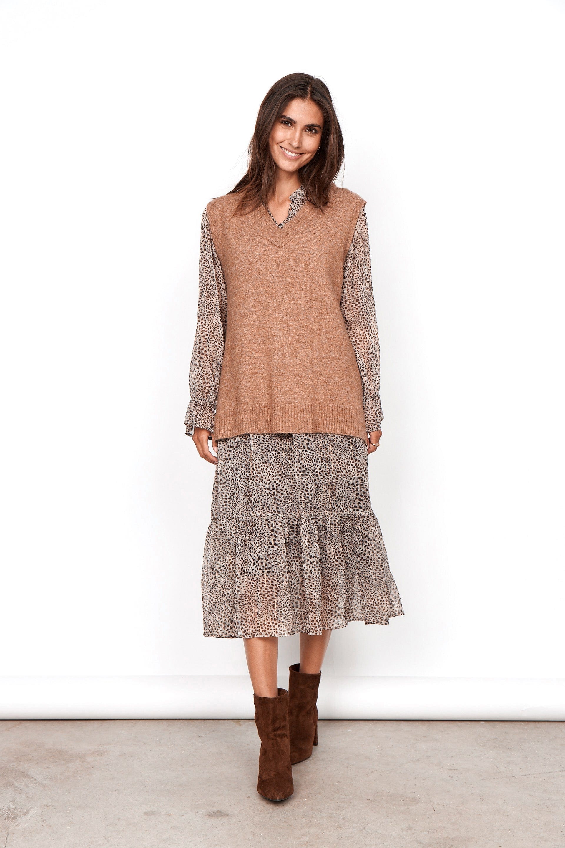 Soya Concept Nessie Knitted Vest Jumper - Toffee Melange