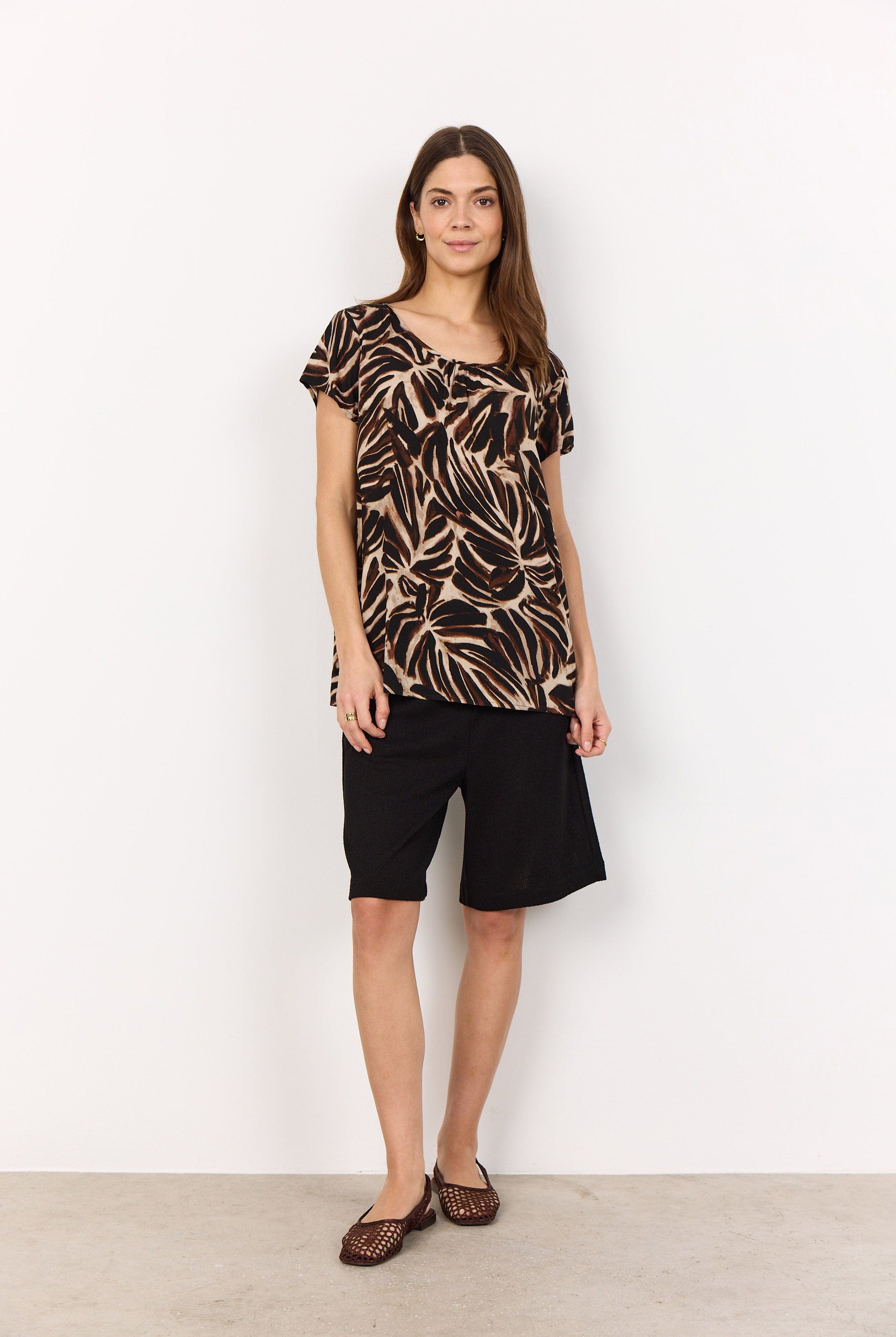 Soya Concept Roksana Leaf Print Blouse - Hot Fudge Combi