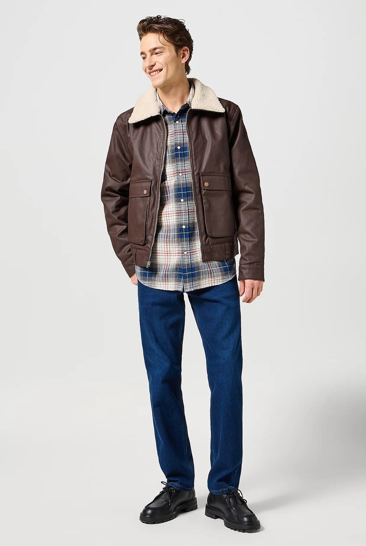 Wrangler Greensboro Stretch Straight Leg Jeans - Sunset Rinse