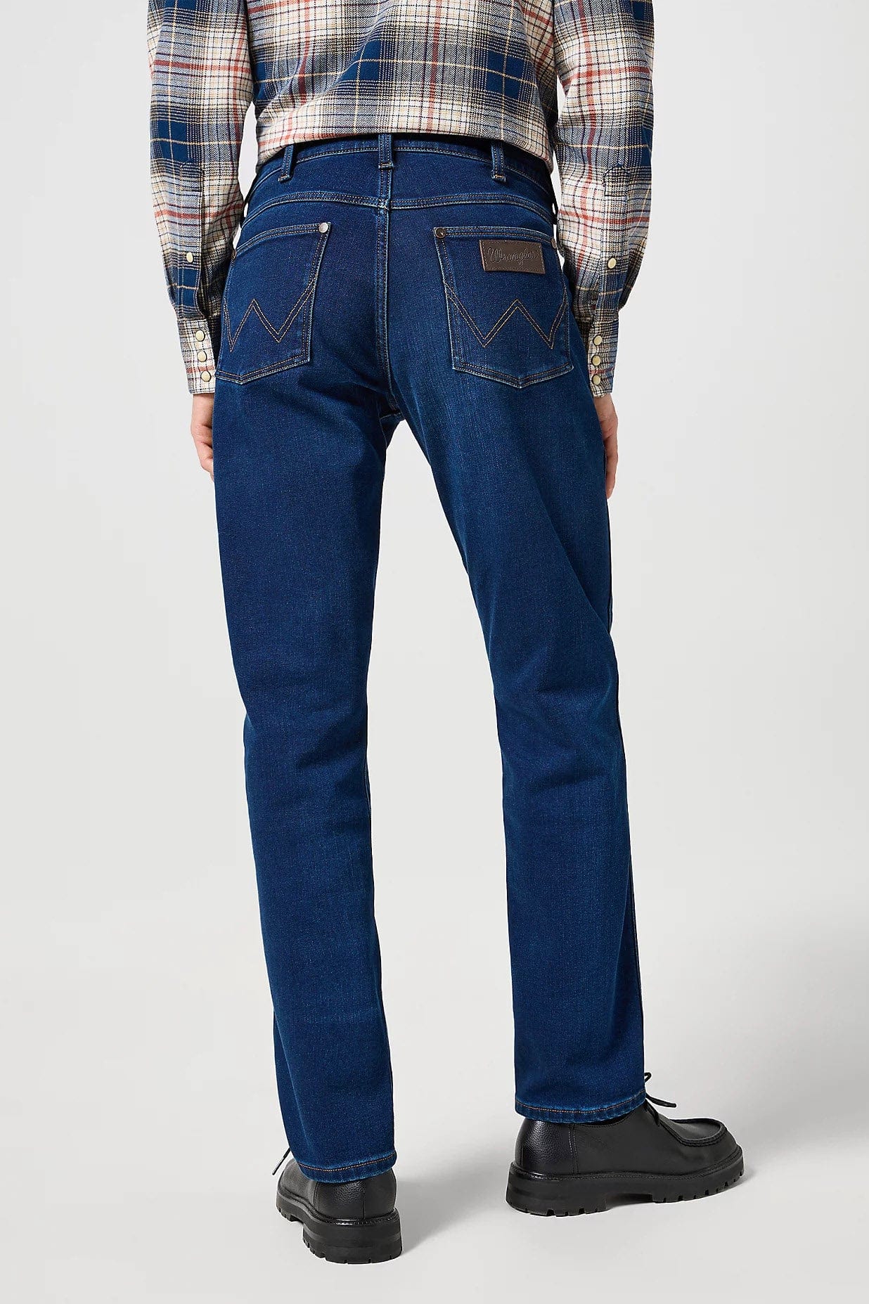 Wrangler Greensboro Stretch Straight Leg Jeans - Sunset Rinse