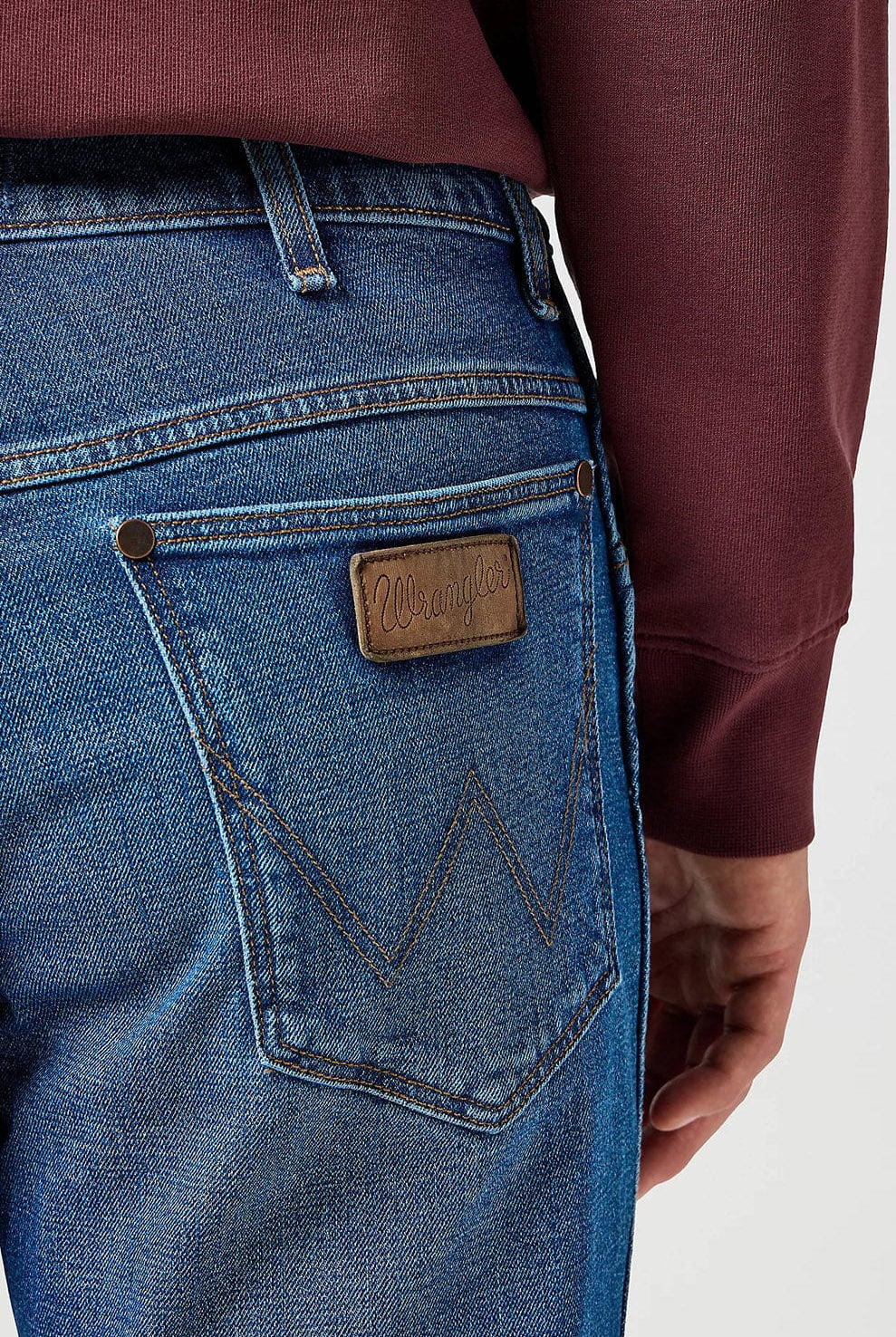 Wrangler River Cotton Stretch Regular Tapered Jeans - Sundown Blue