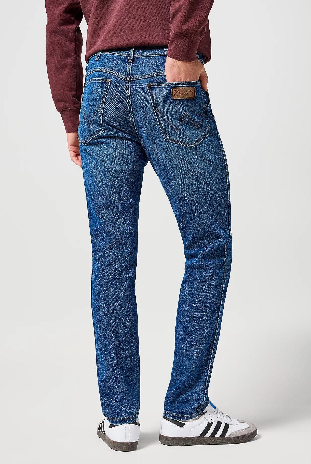 Wrangler River Cotton Stretch Regular Tapered Jeans - Sundown Blue
