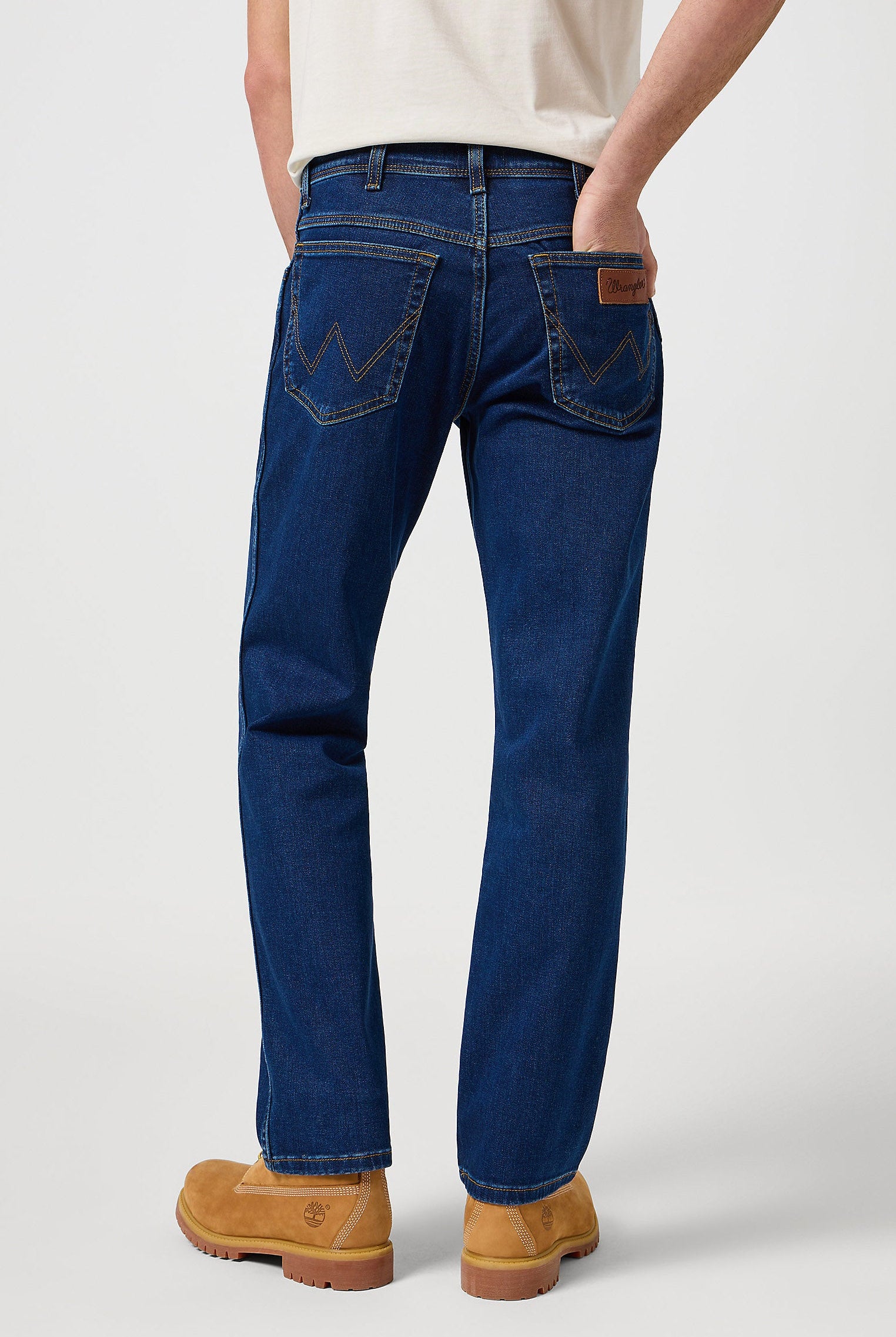 Wrangler Texas Stretch Straight Jeans - Darkstone