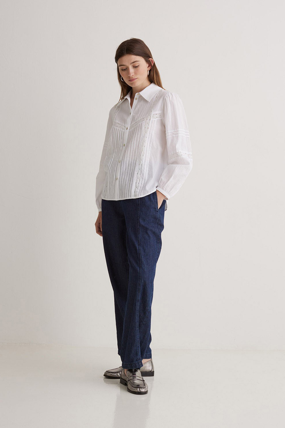 Yerse Cotton Shirt with Decorative Stitching - White