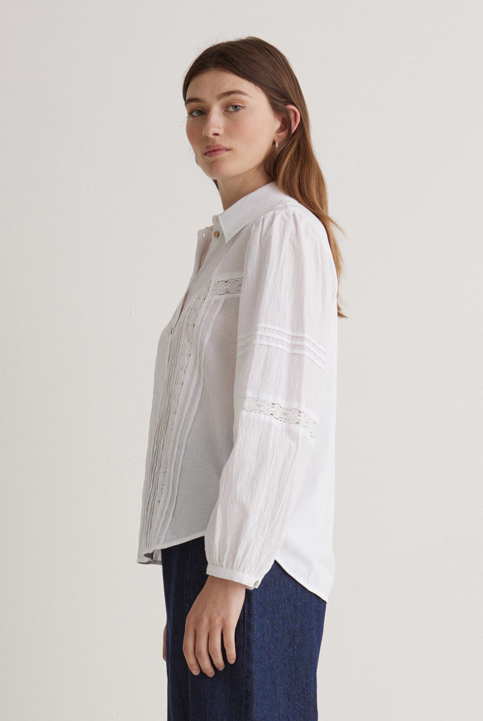 Yerse Cotton Shirt with Decorative Stitching - White