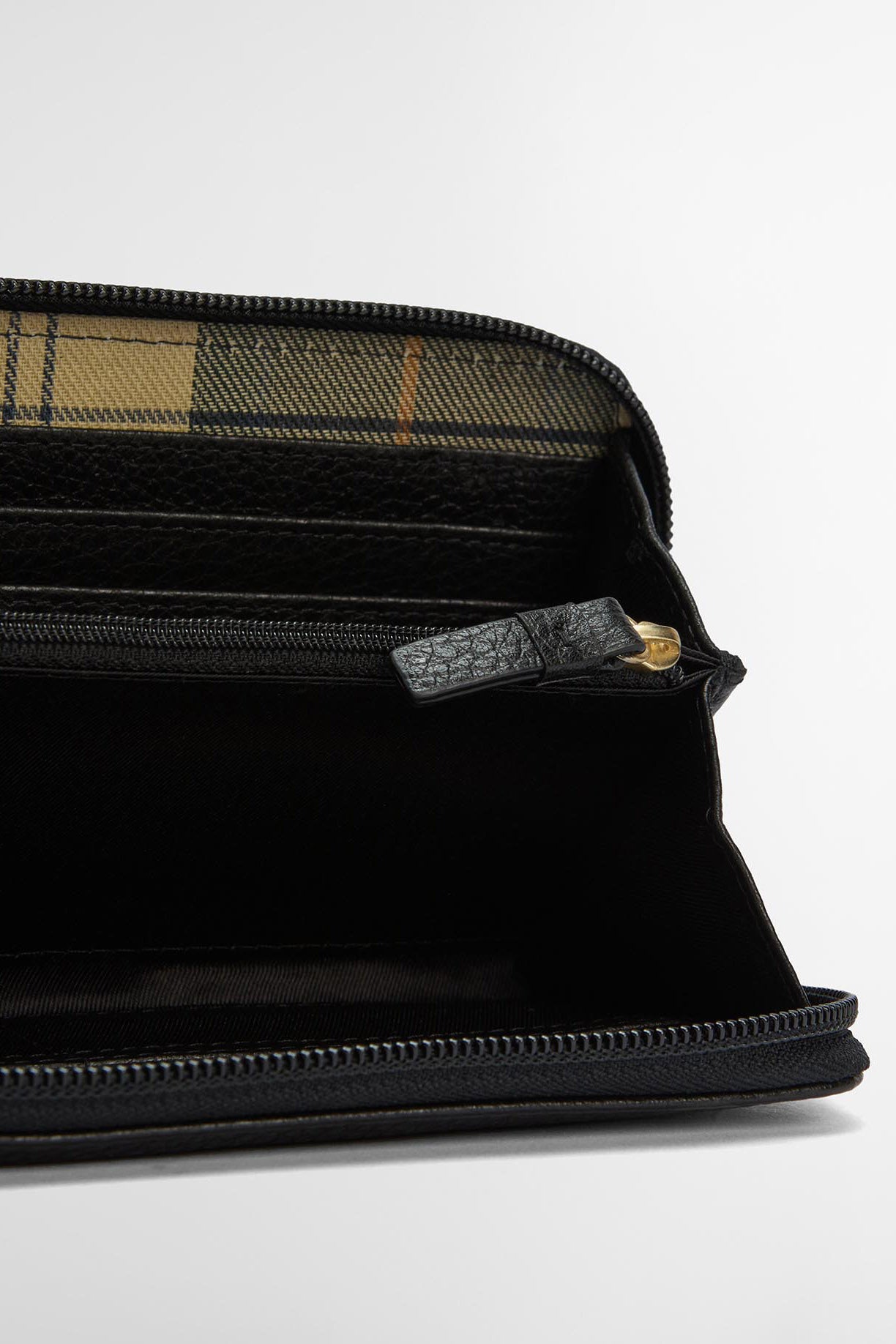 Barbour Birch Leather Purse - Black LLG0038_BK11_OS